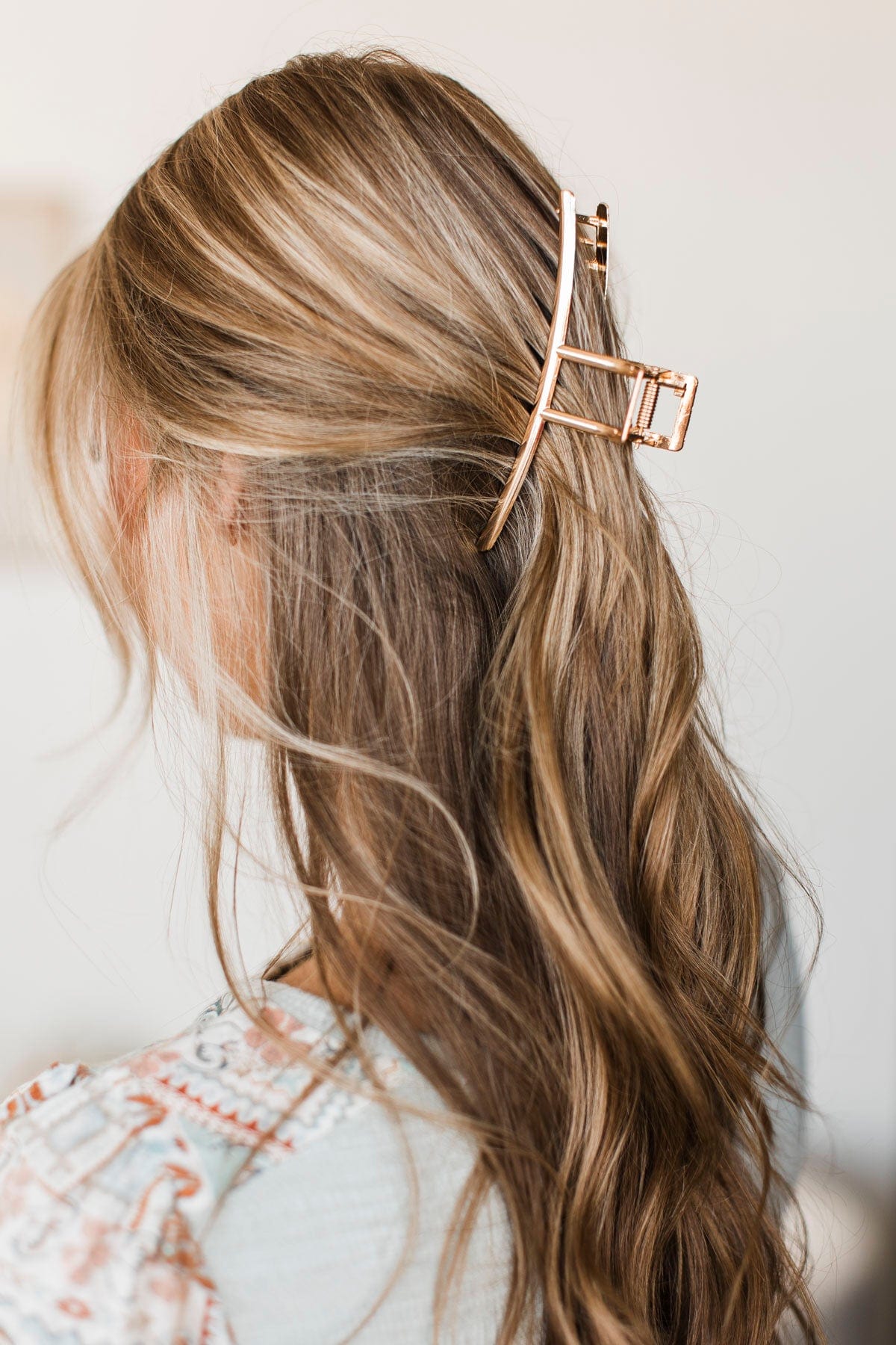 Full Of Passion Claw Hair Clip- Gold
