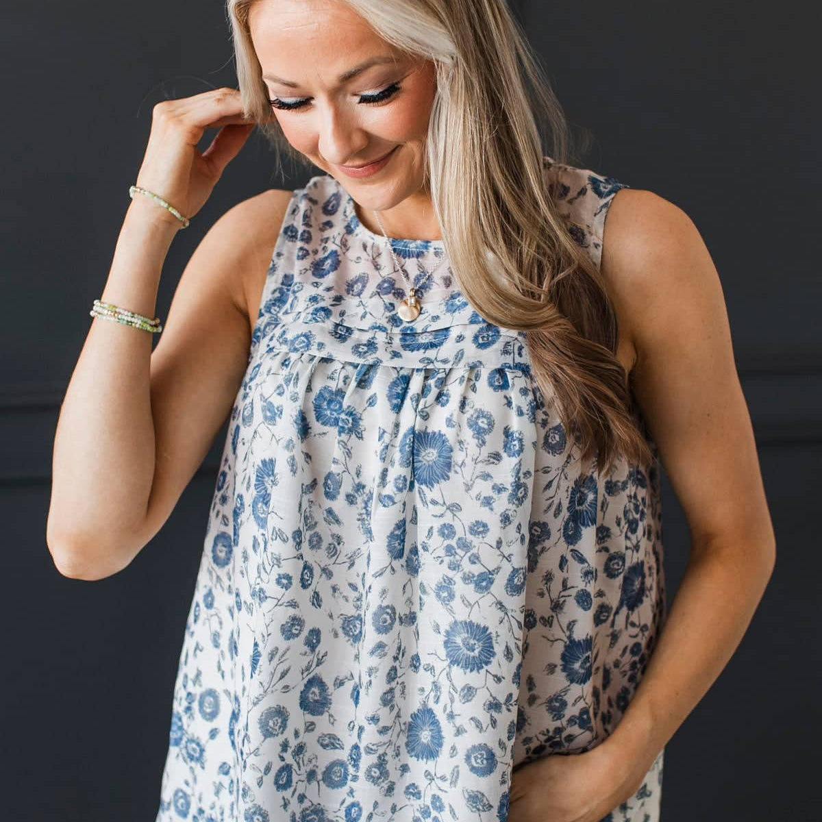 Top Femme Next Taille 16 - Imprimé Floral Crème Et Bleu, Sans Manches, Neuf Sans étiquettes