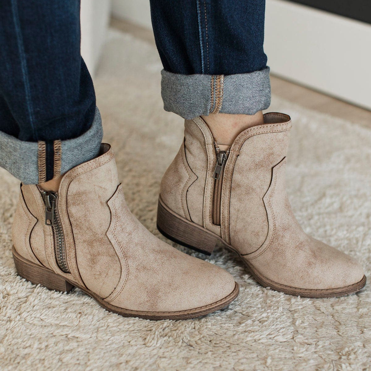 Very G Evie Booties- Nude