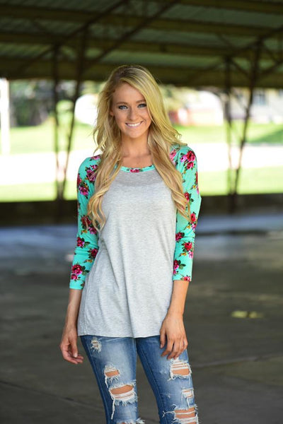 Tulip Grayson Womens 3/4 Sleeve Top in Geo Candy