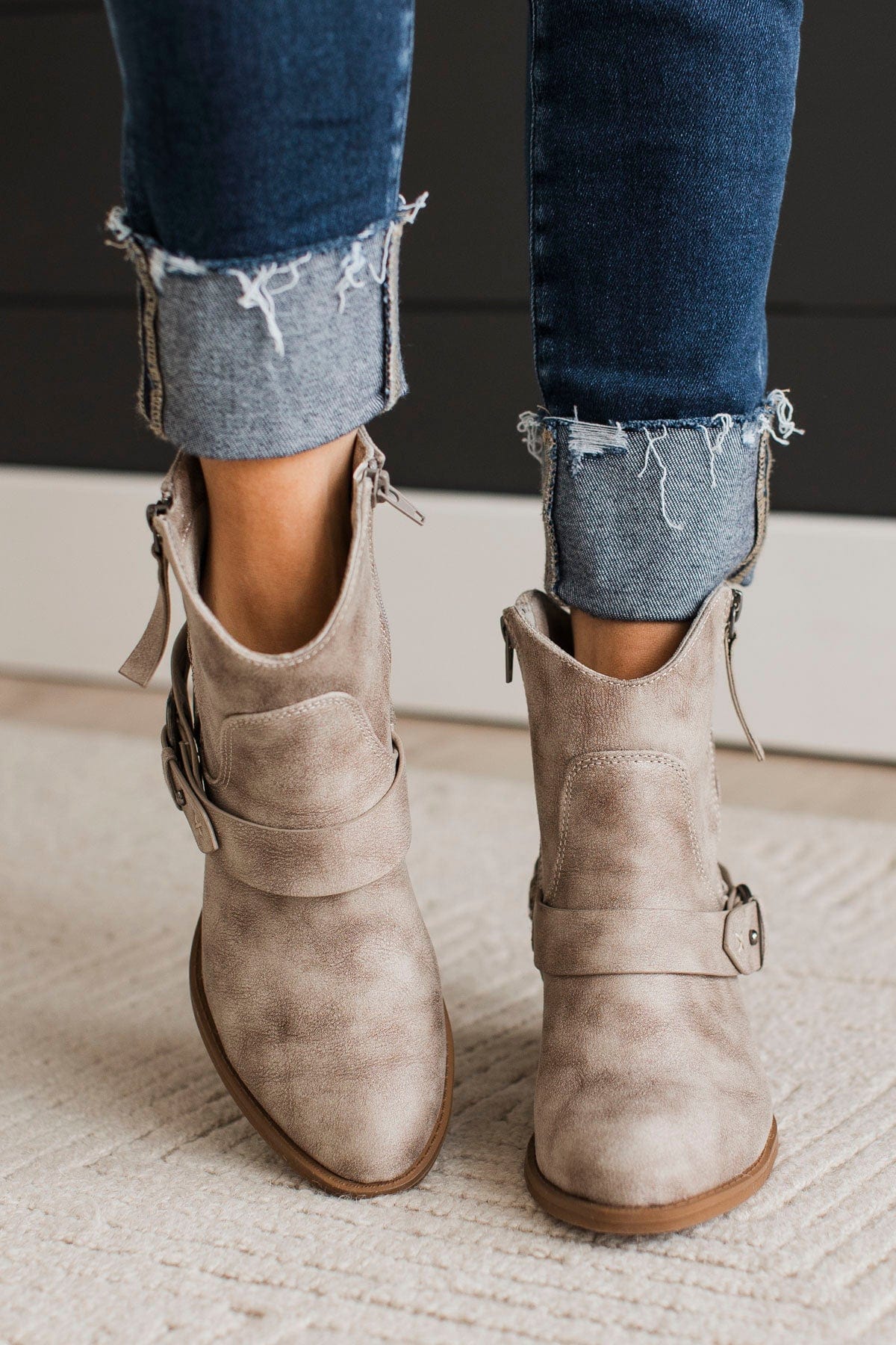 Cream clearance ankle boots