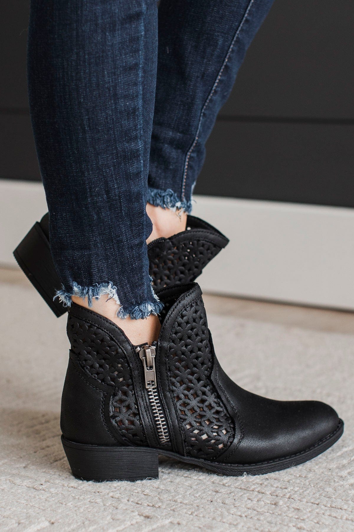 Very ladies outlet black boots