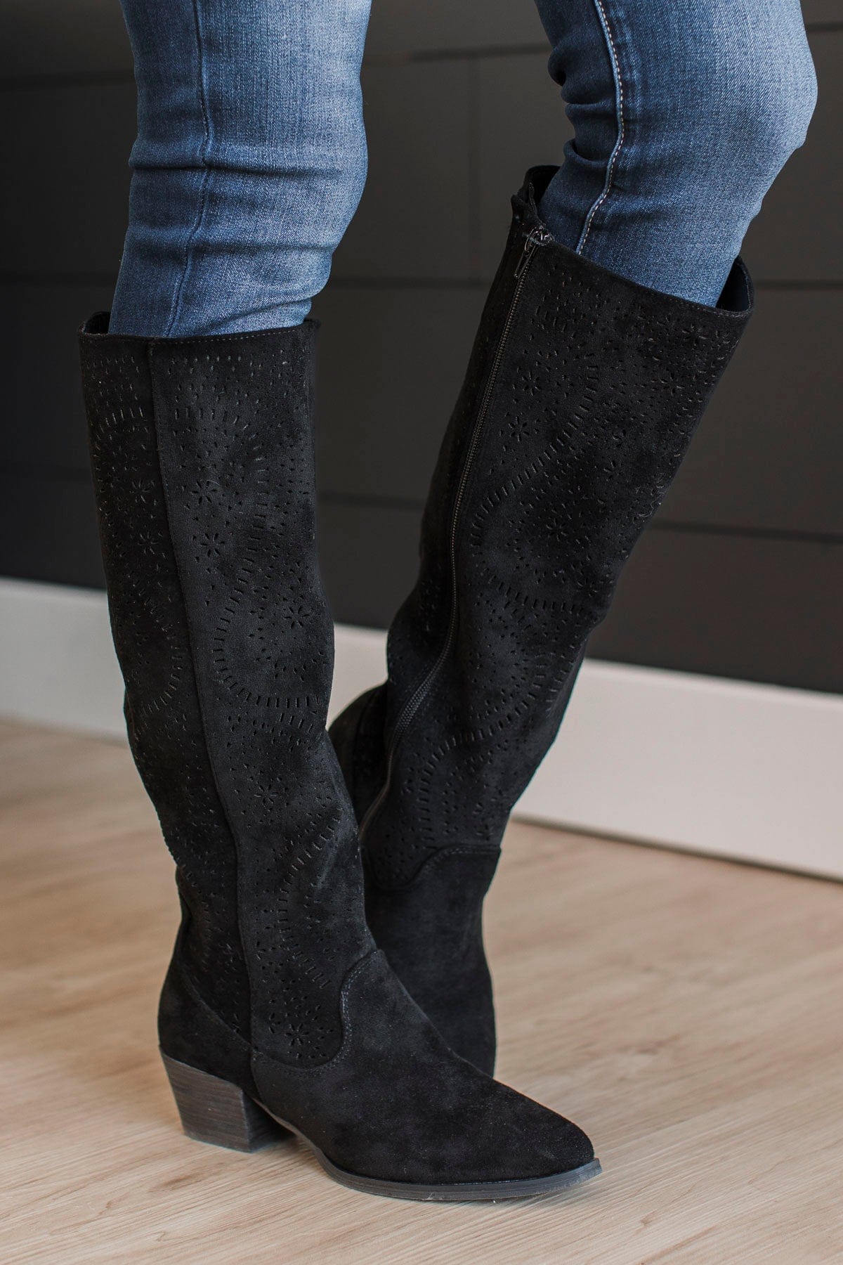 Very hotsell black boots