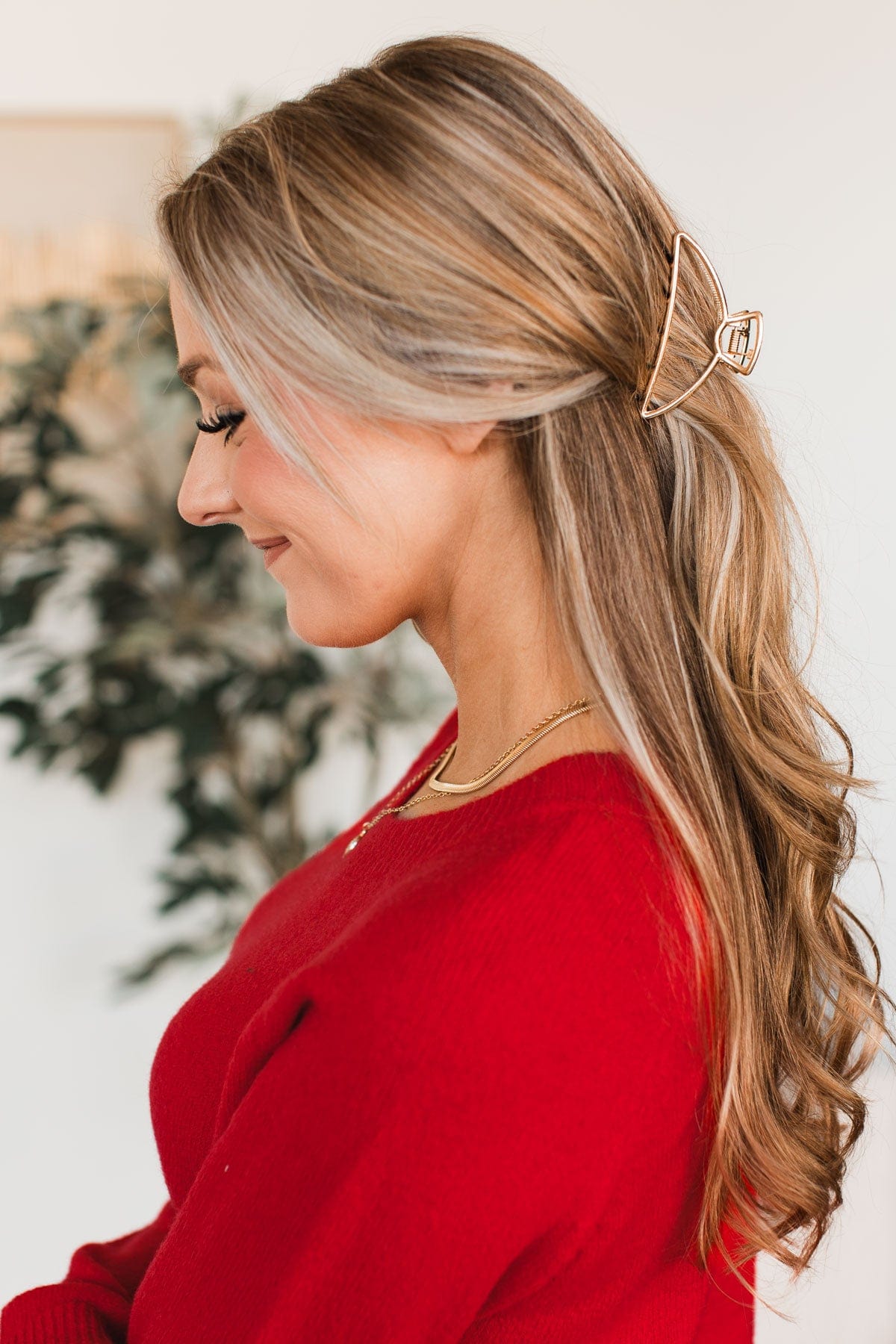Lovely As Can Be Claw Hair Clip- Gold