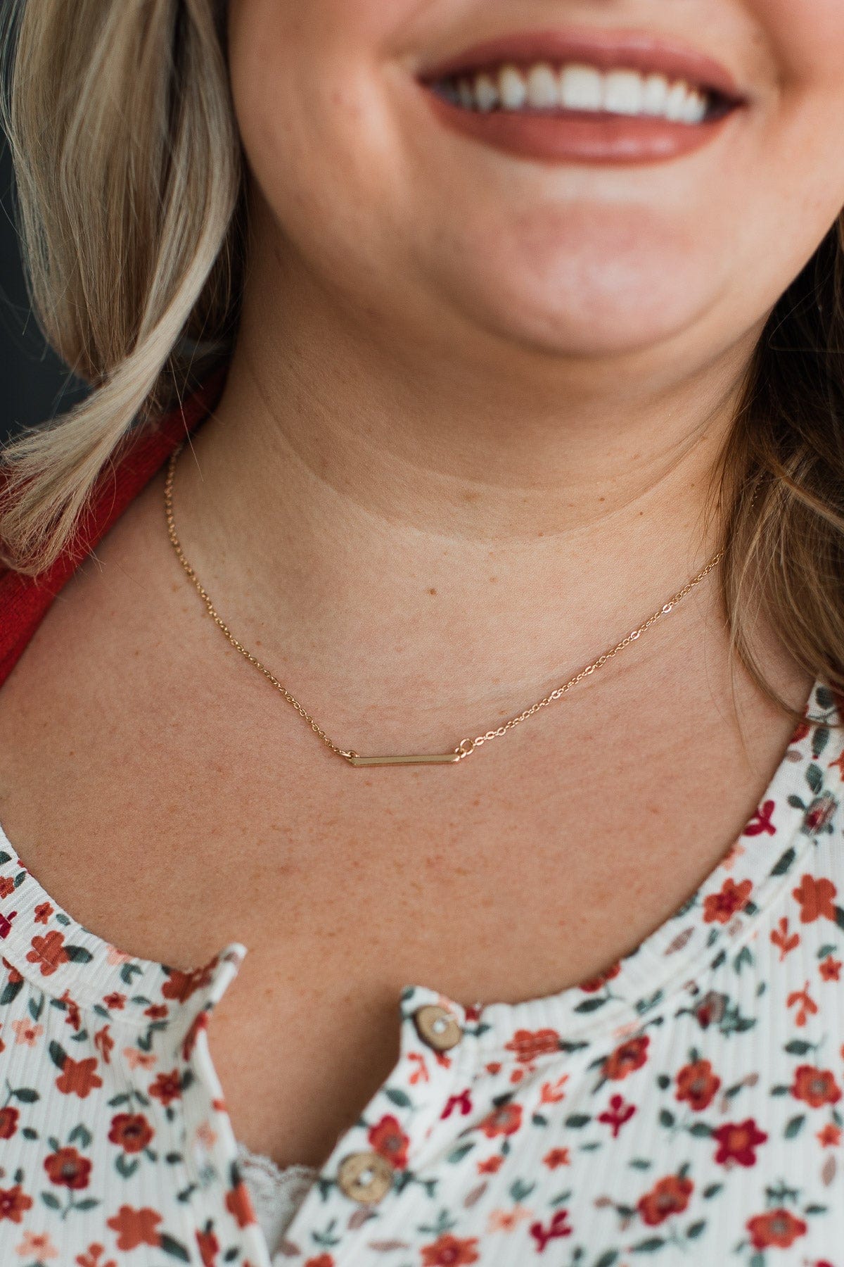 Endless Delight Bar Pendant Necklace- Gold