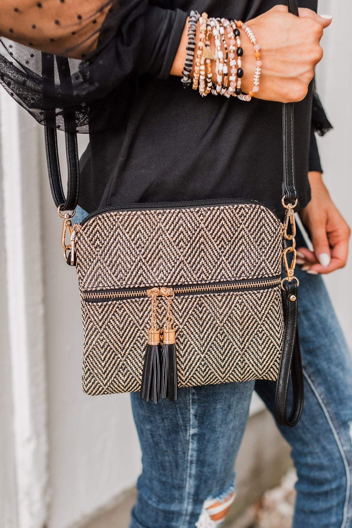 Truly Chic Crossbody Purse- Black & Tan – The Pulse Boutique