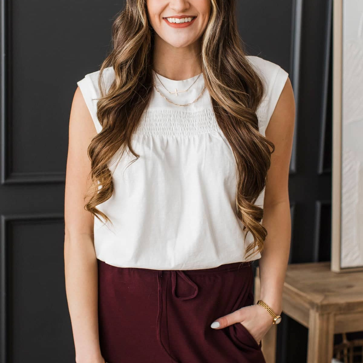 All Good Signs Smocked Sleeveless Top- Off-White – The Pulse Boutique