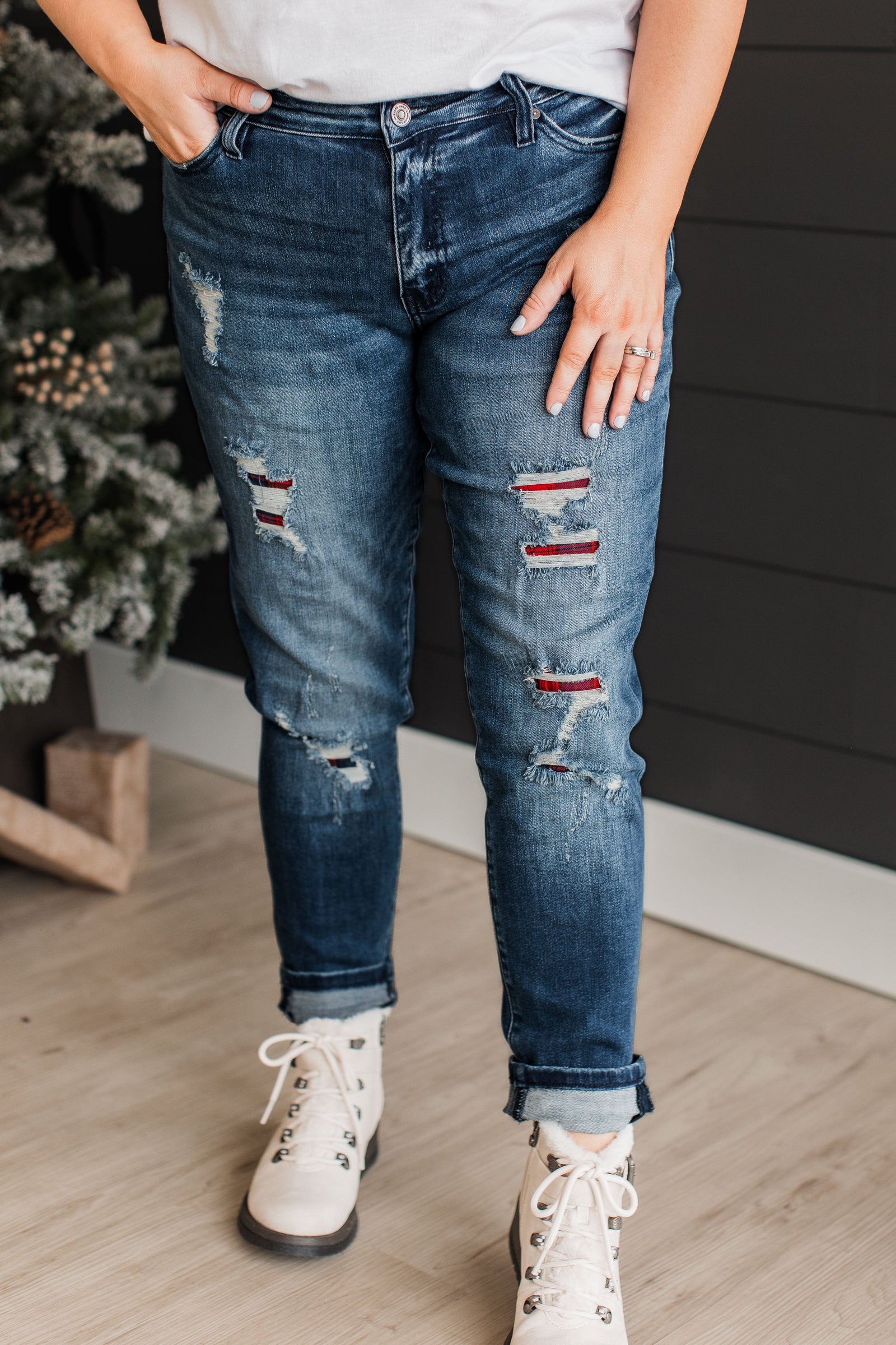 KanCan Mid-Rise Ankle Skinny Jeans- Estelle Wash