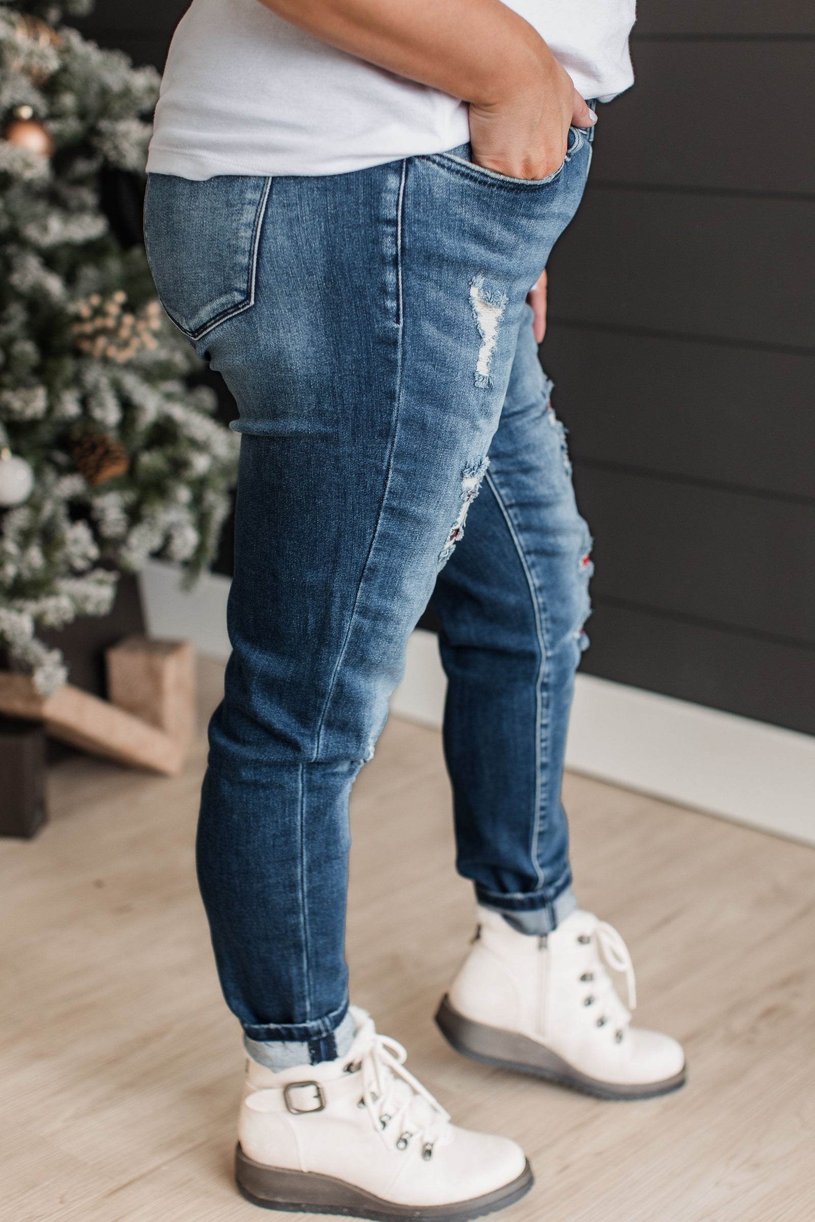 KanCan Mid-Rise Ankle Skinny Jeans- Estelle Wash
