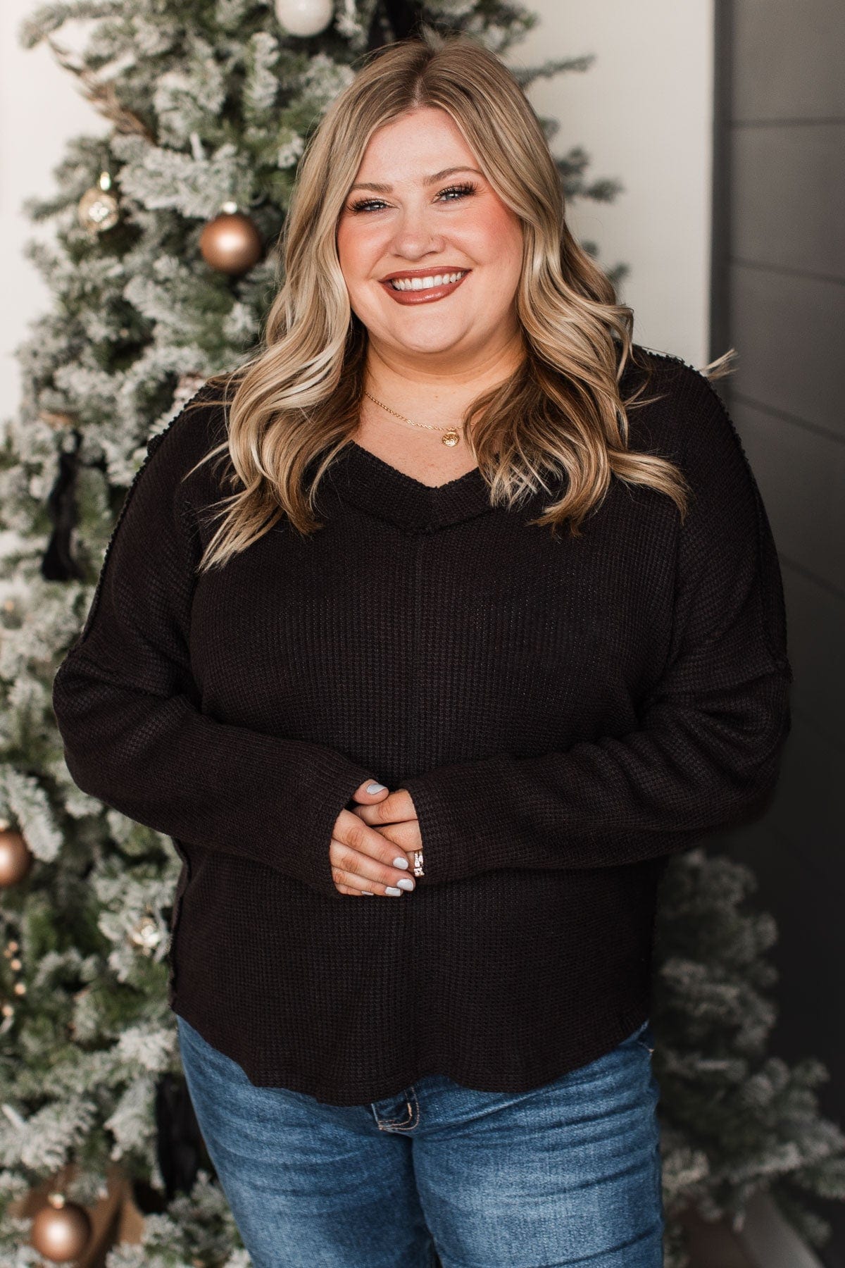 Effortlessly Happy V-Neck Knit Top- Black