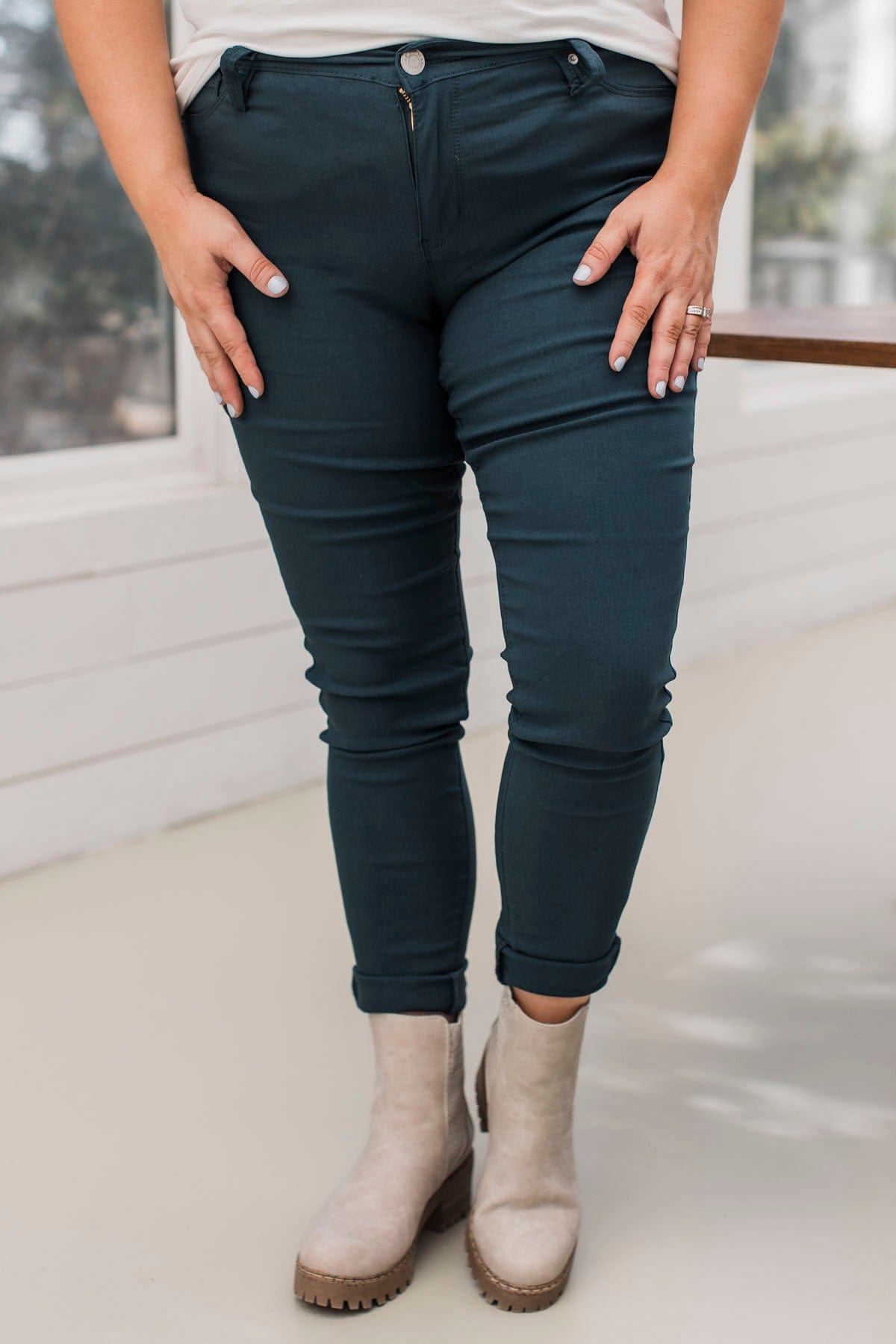 YMI Mid-Rise Jeggings- Constance Wash – The Pulse Boutique
