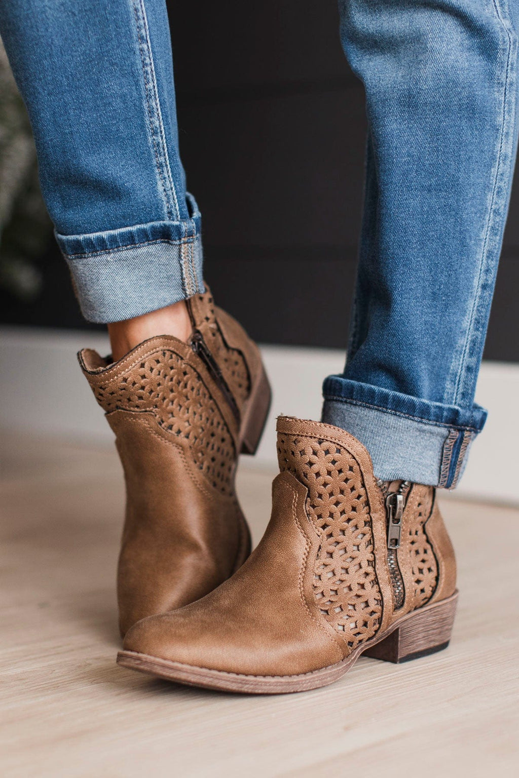 Very G Leah Boots- Sand