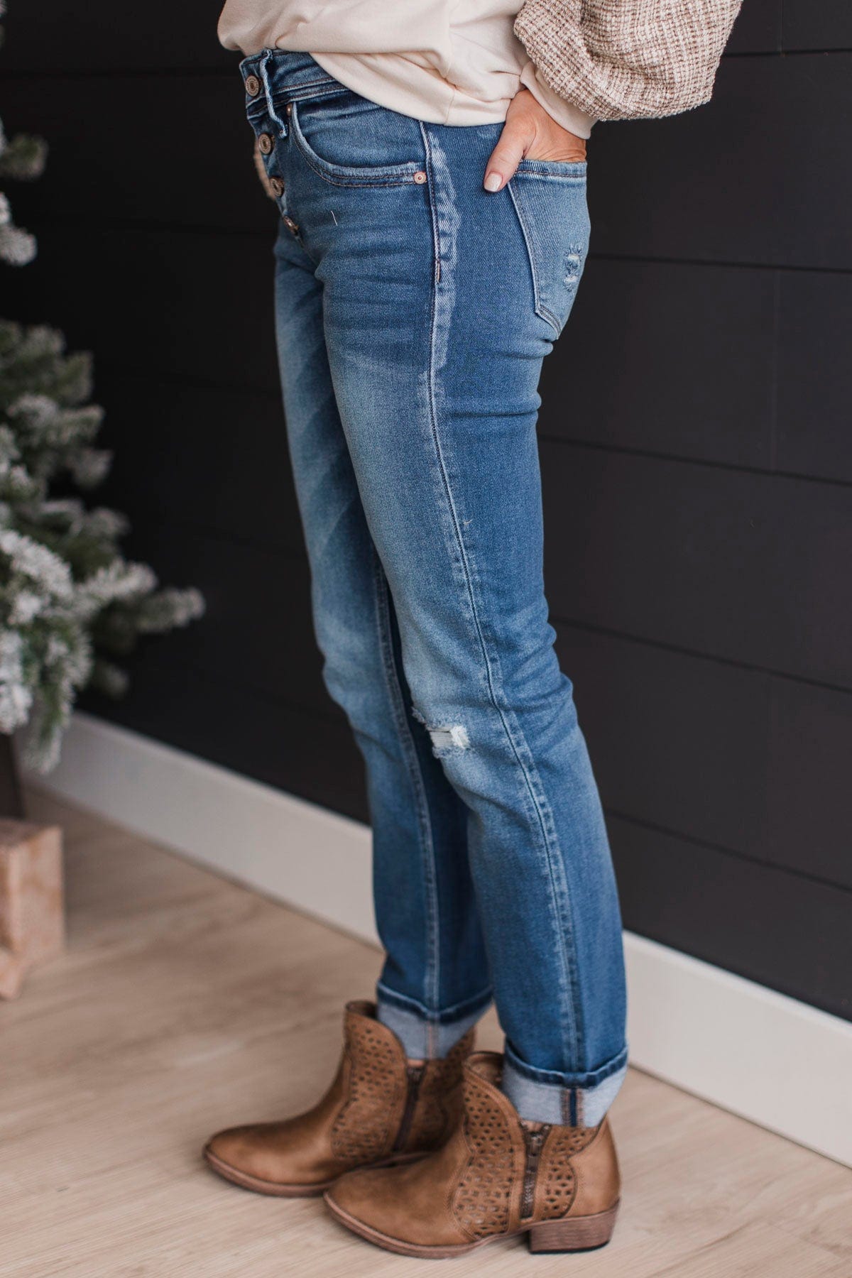 KanCan Skinny Straight Leg Jeans- Collette Wash