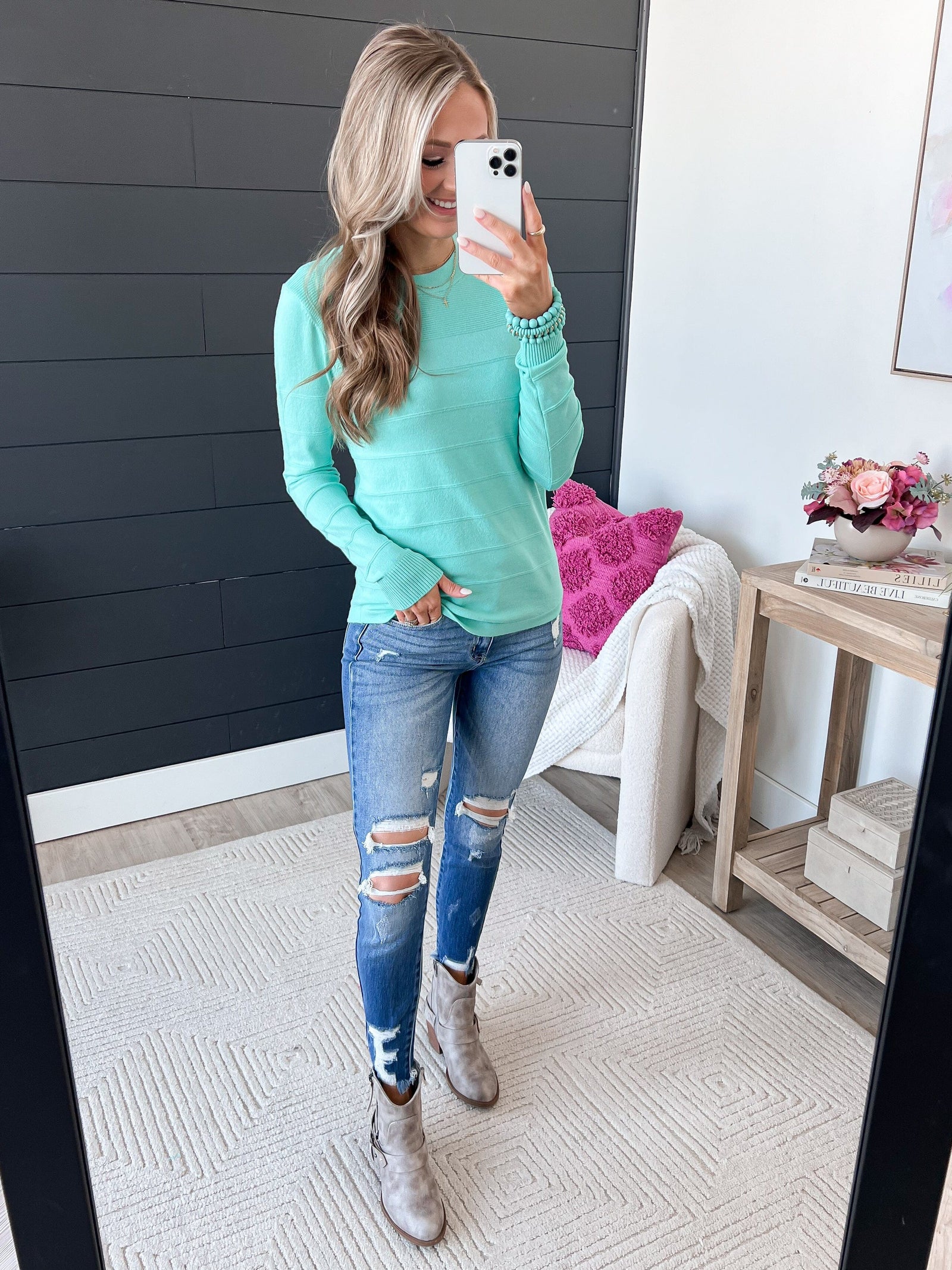 Bright For Days Outfit
