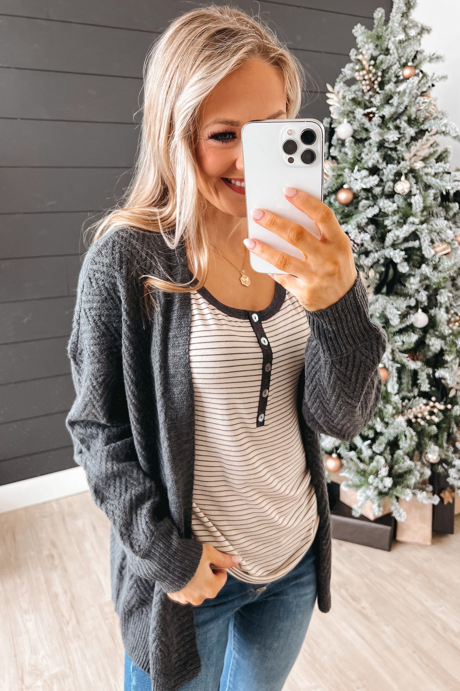 Friendly Smiles Outfit
