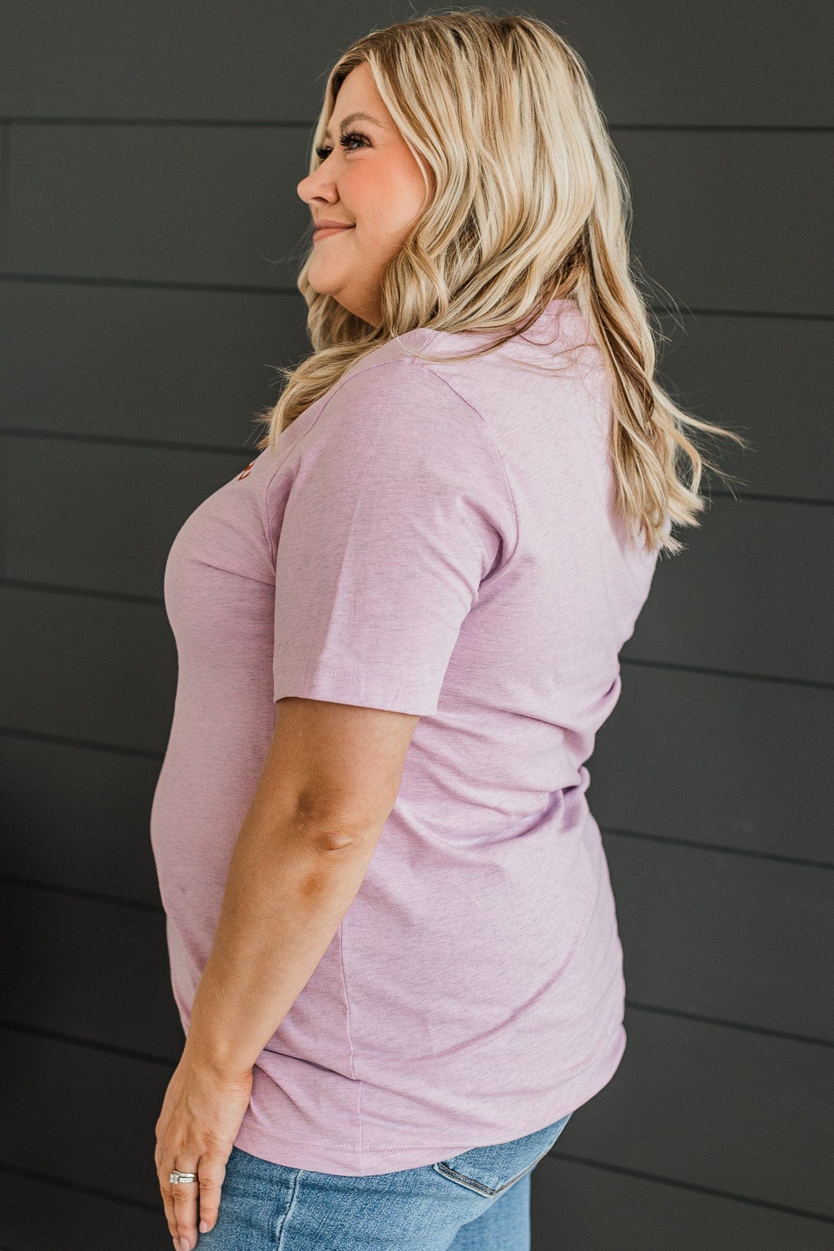"Barefoot Babe" Graphic Tee- Lilac