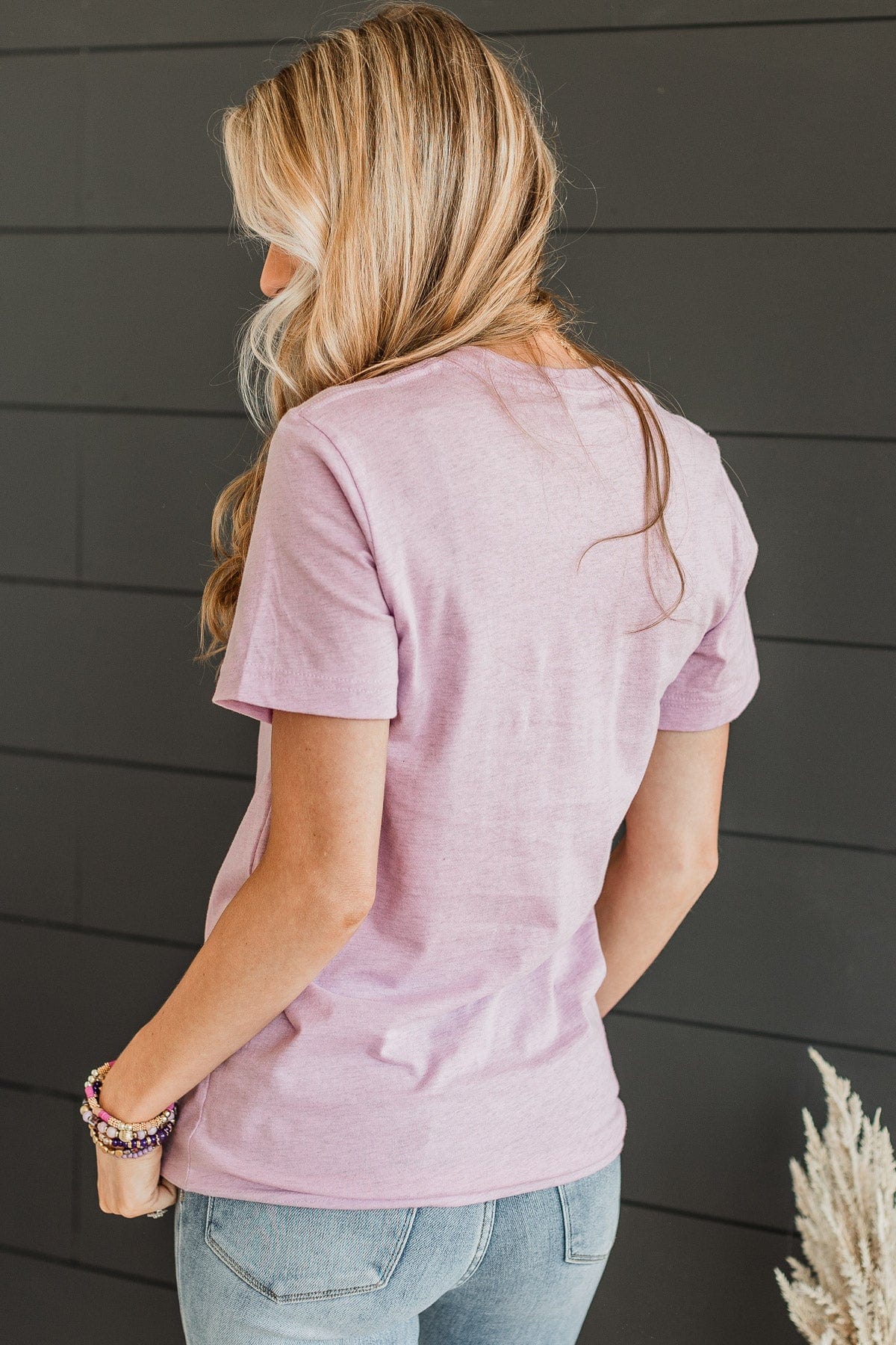 "Barefoot Babe" Graphic Tee- Lilac