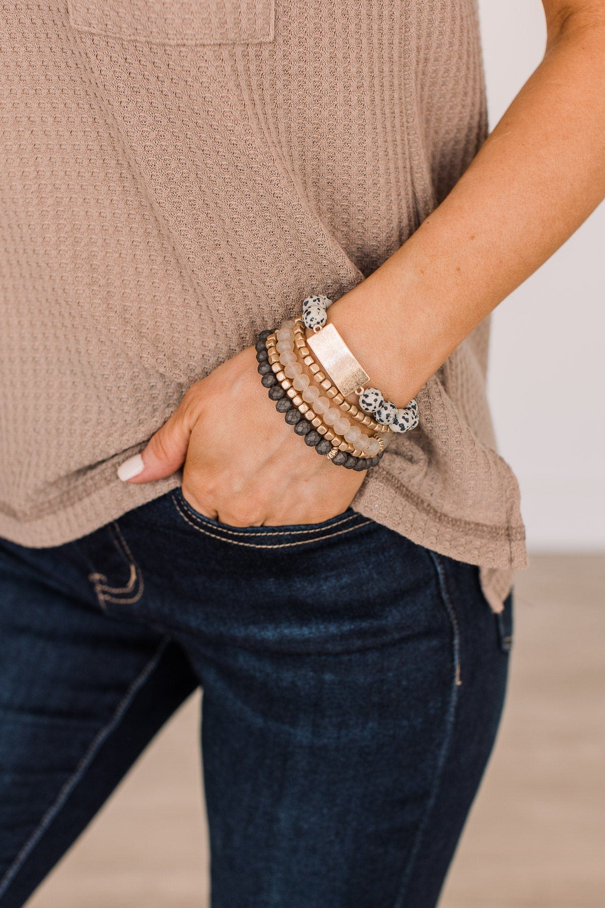 Every Occasion Beaded Bracelet Set- Black & Natural