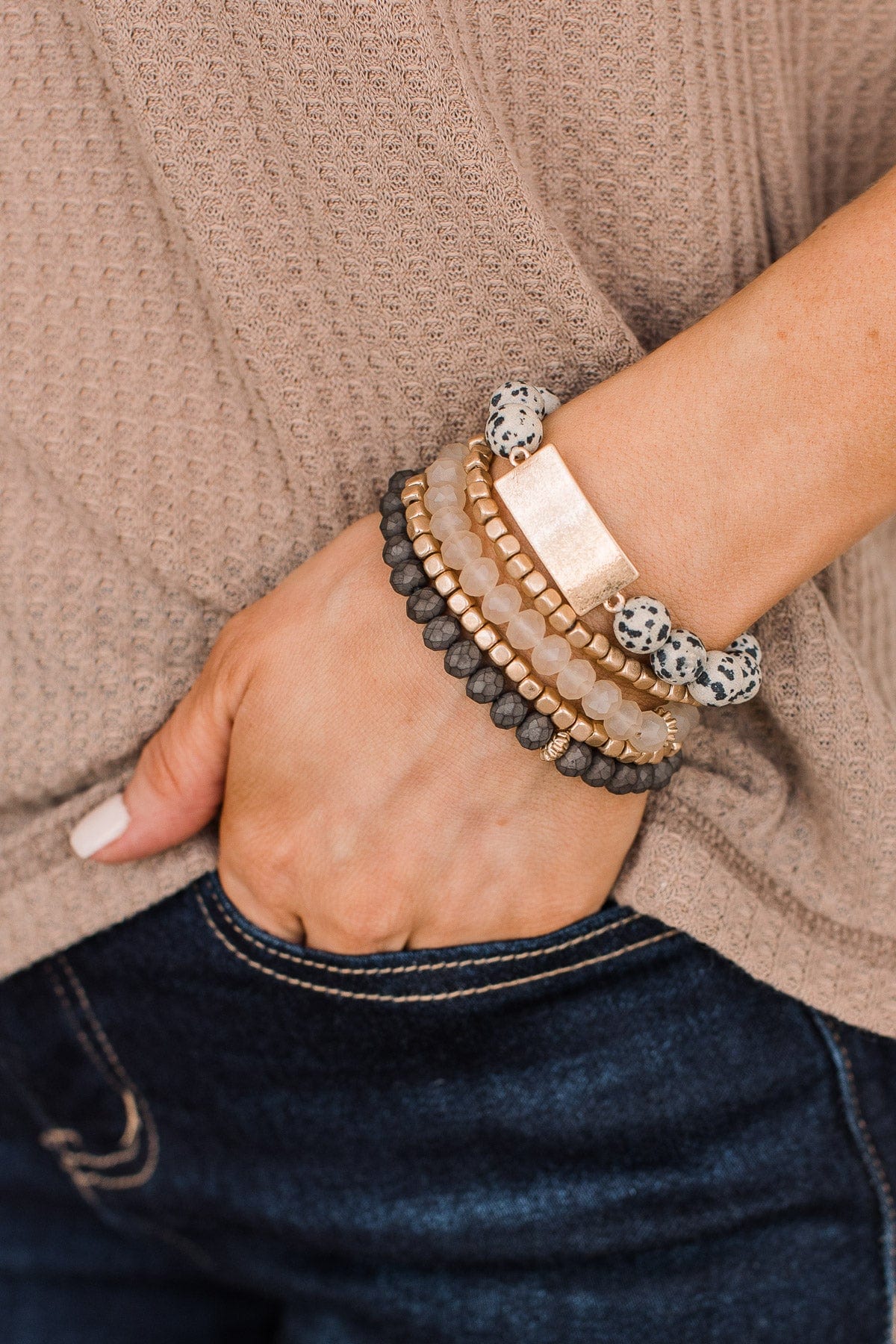Every Occasion Beaded Bracelet Set- Black & Natural