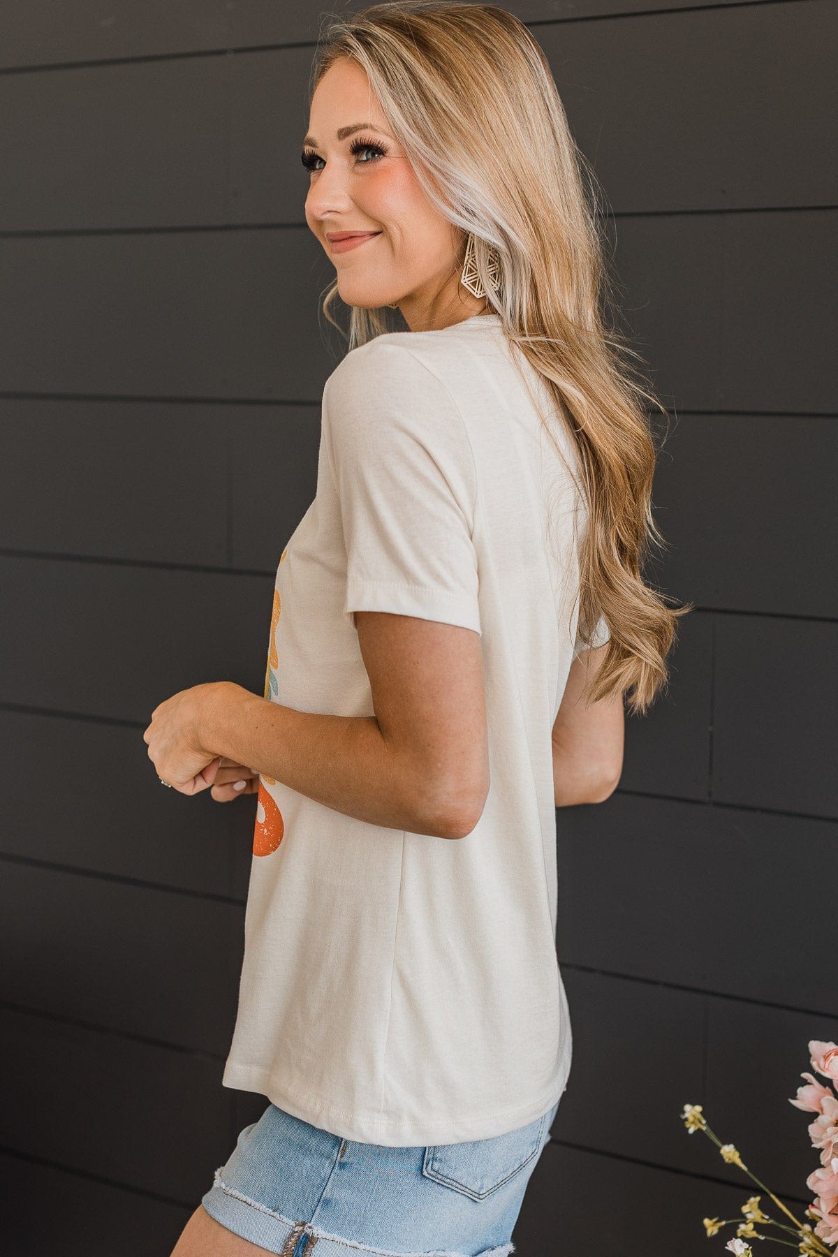 "Sunshine On My Mind" Graphic Tee- Light Cream