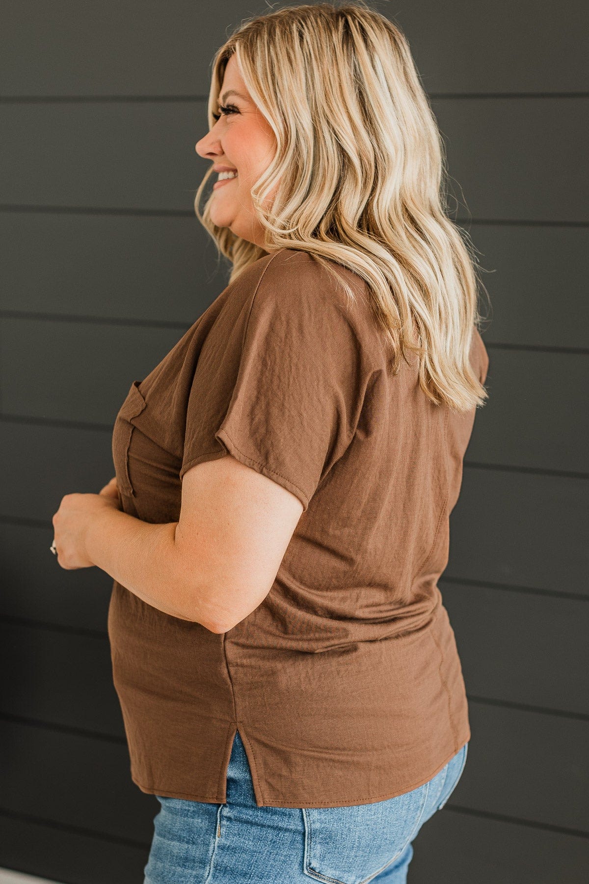 Effortless Appearance Pocket Top- Brown