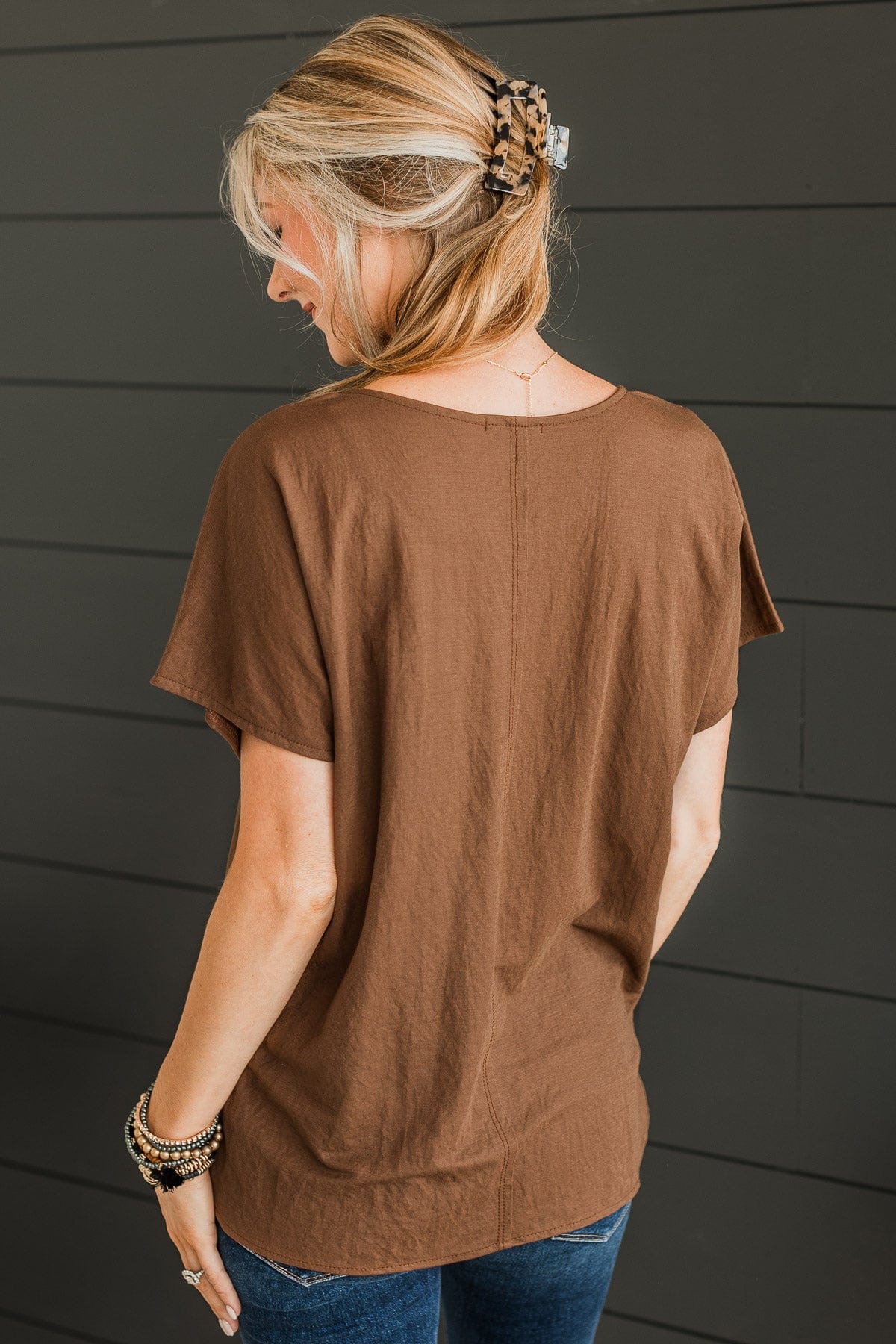 Effortless Appearance Pocket Top- Brown