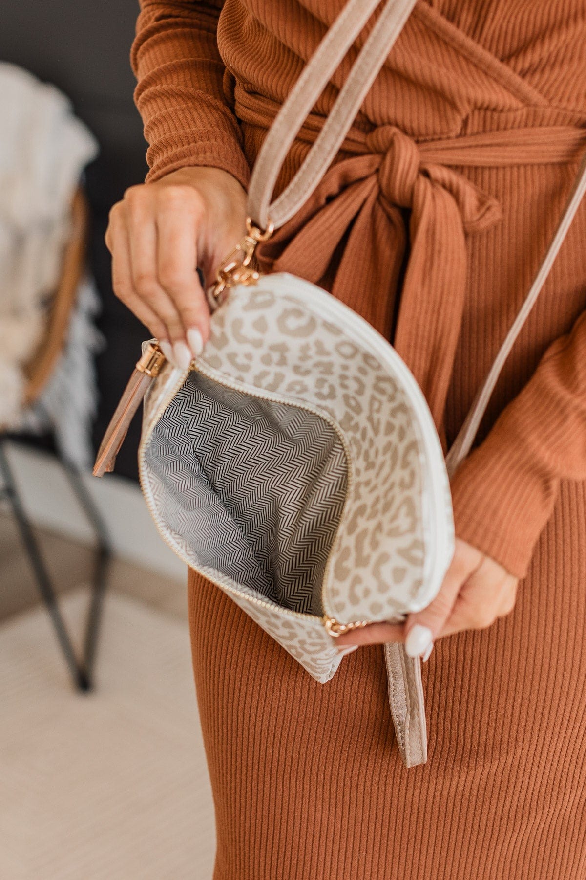 Appreciate You Crossbody Purse- Taupe