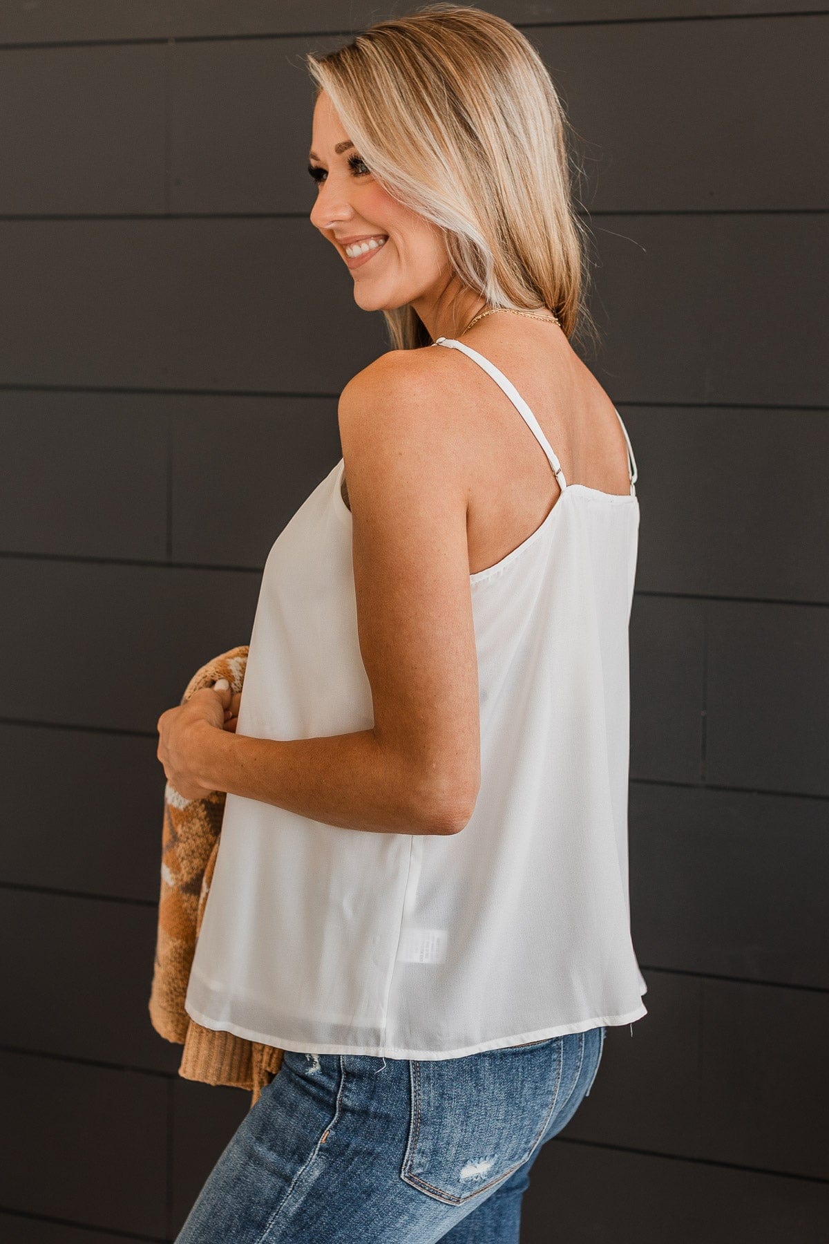 Take A Second Lace Tank Top- White – The Pulse Boutique