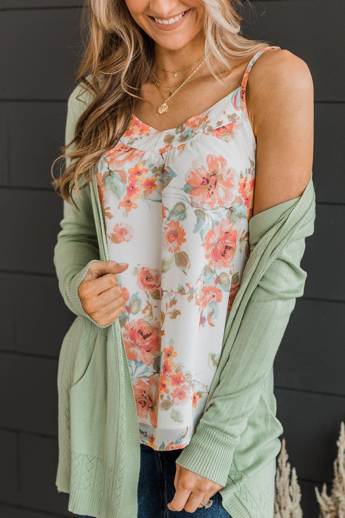 All I Could Want Floral Tank Top- White & Coral – The Pulse Boutique