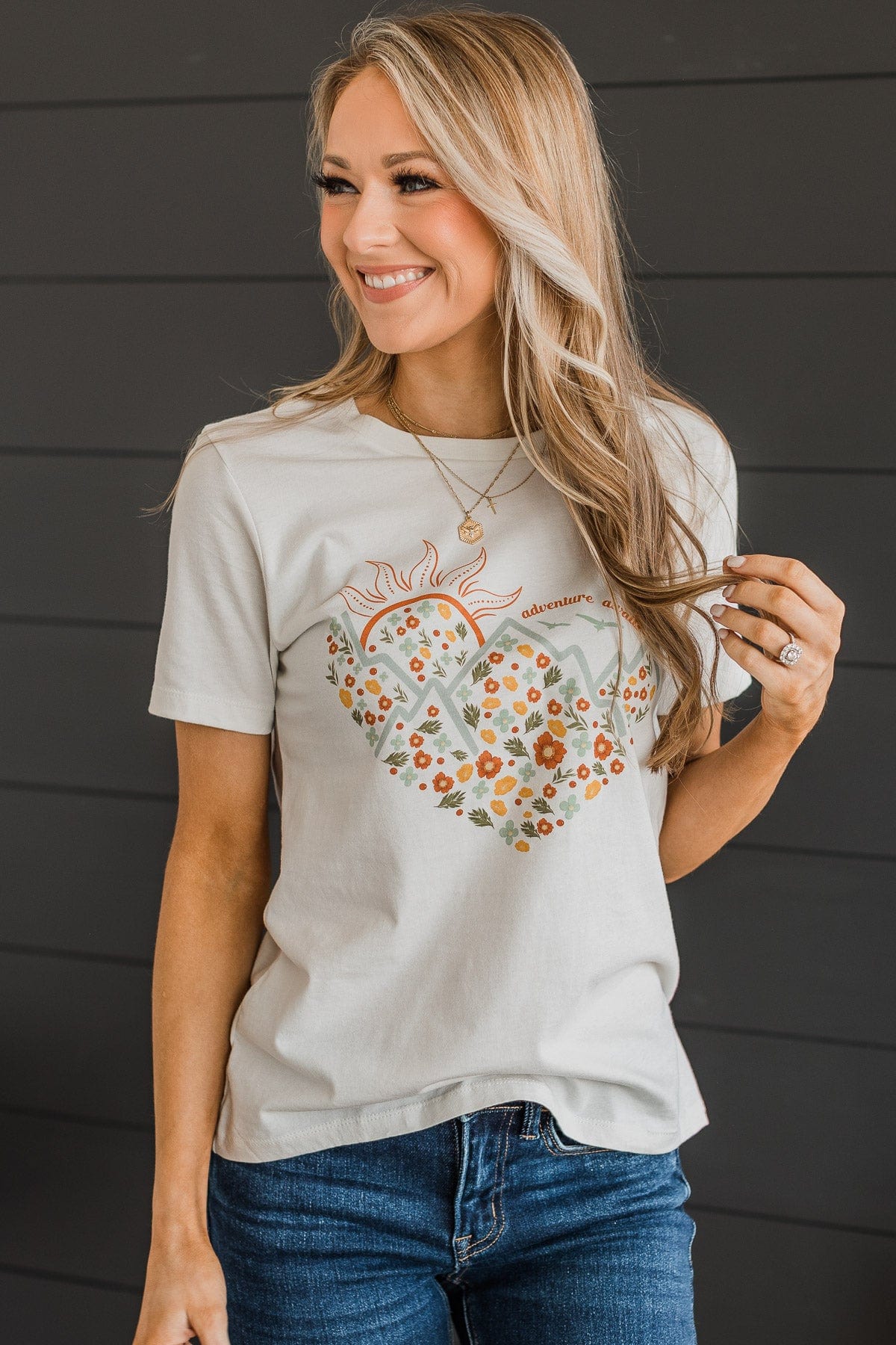 "Adventure Awaits" Graphic Tee- Light Cream