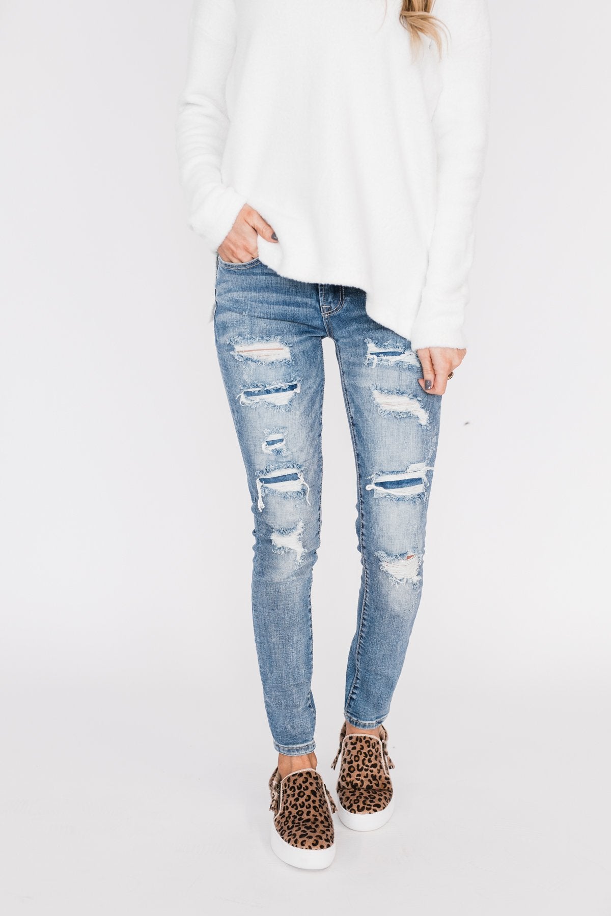 C'est Toi Distressed Skinny Jeans- Ophelia Wash – The Pulse Boutique