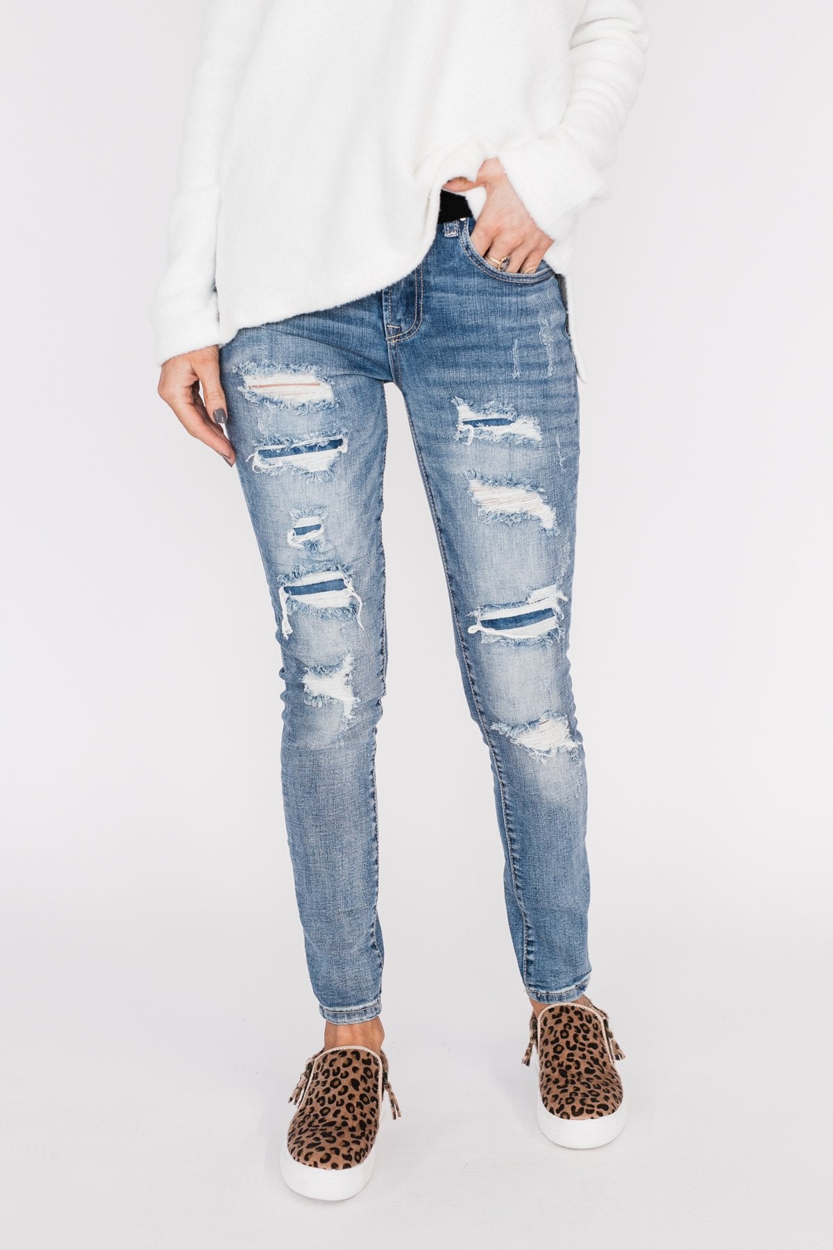 C'est Toi Distressed Skinny Jeans- Ophelia Wash – The Pulse Boutique
