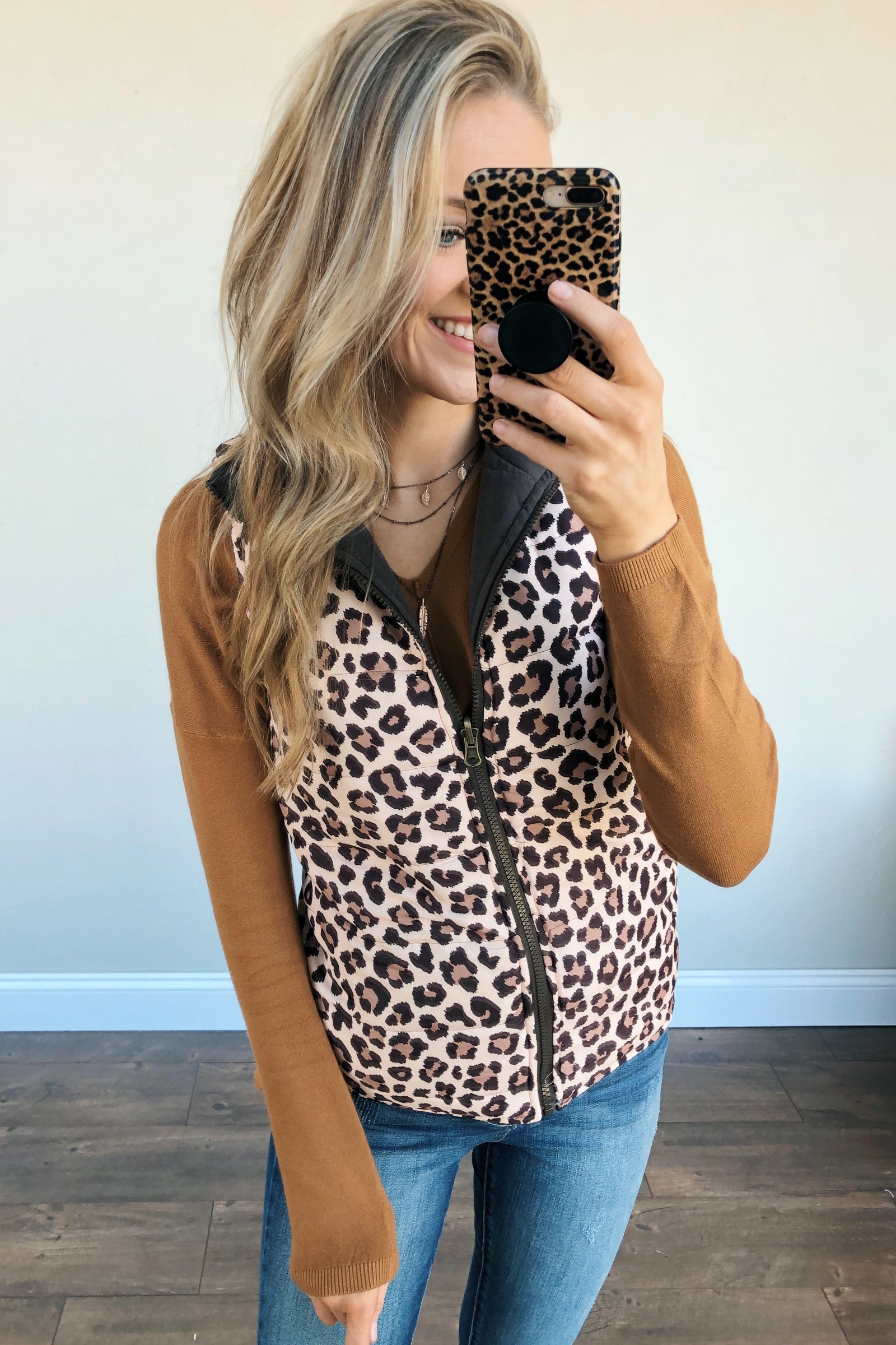 Pulse Exclusive Reversible Vest- Leopard & Dark Chocolate