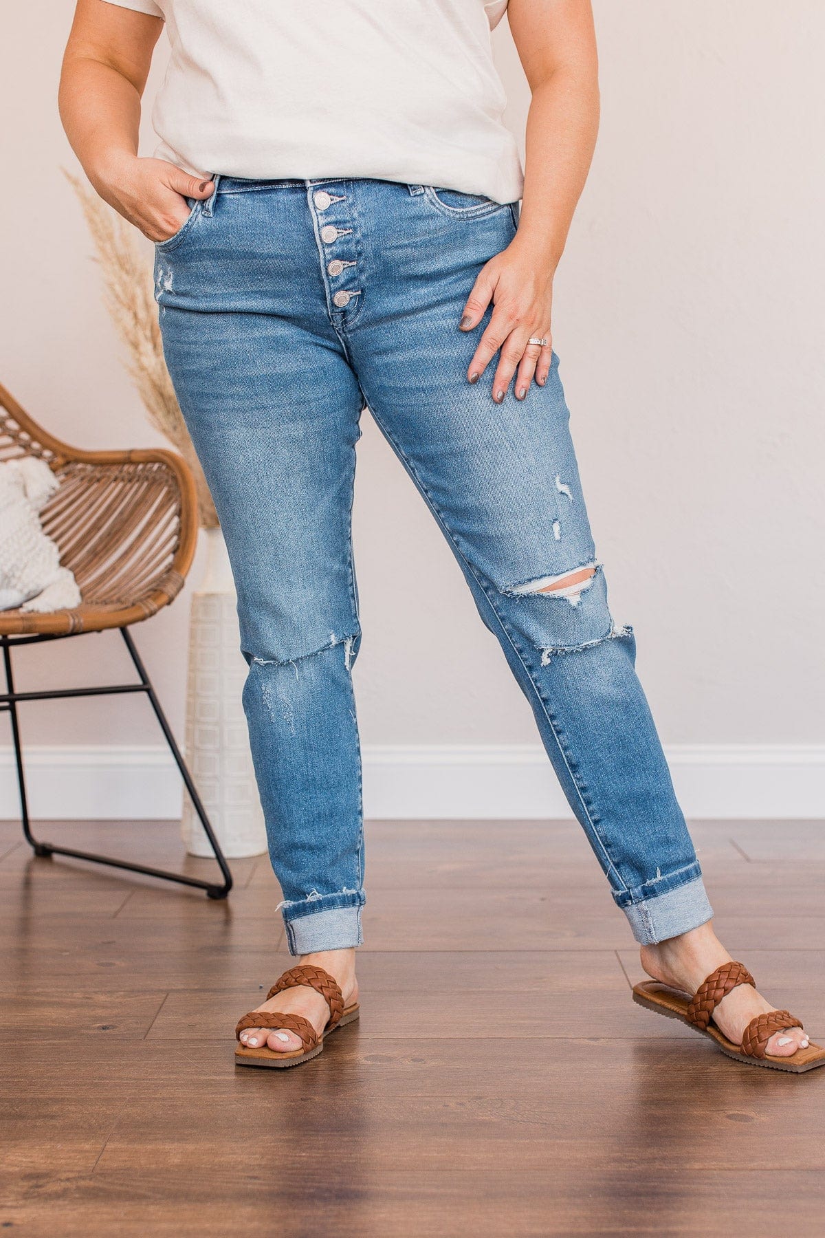 Vervet Mid-Rise Distressed Skinny Jean- Edith Wash