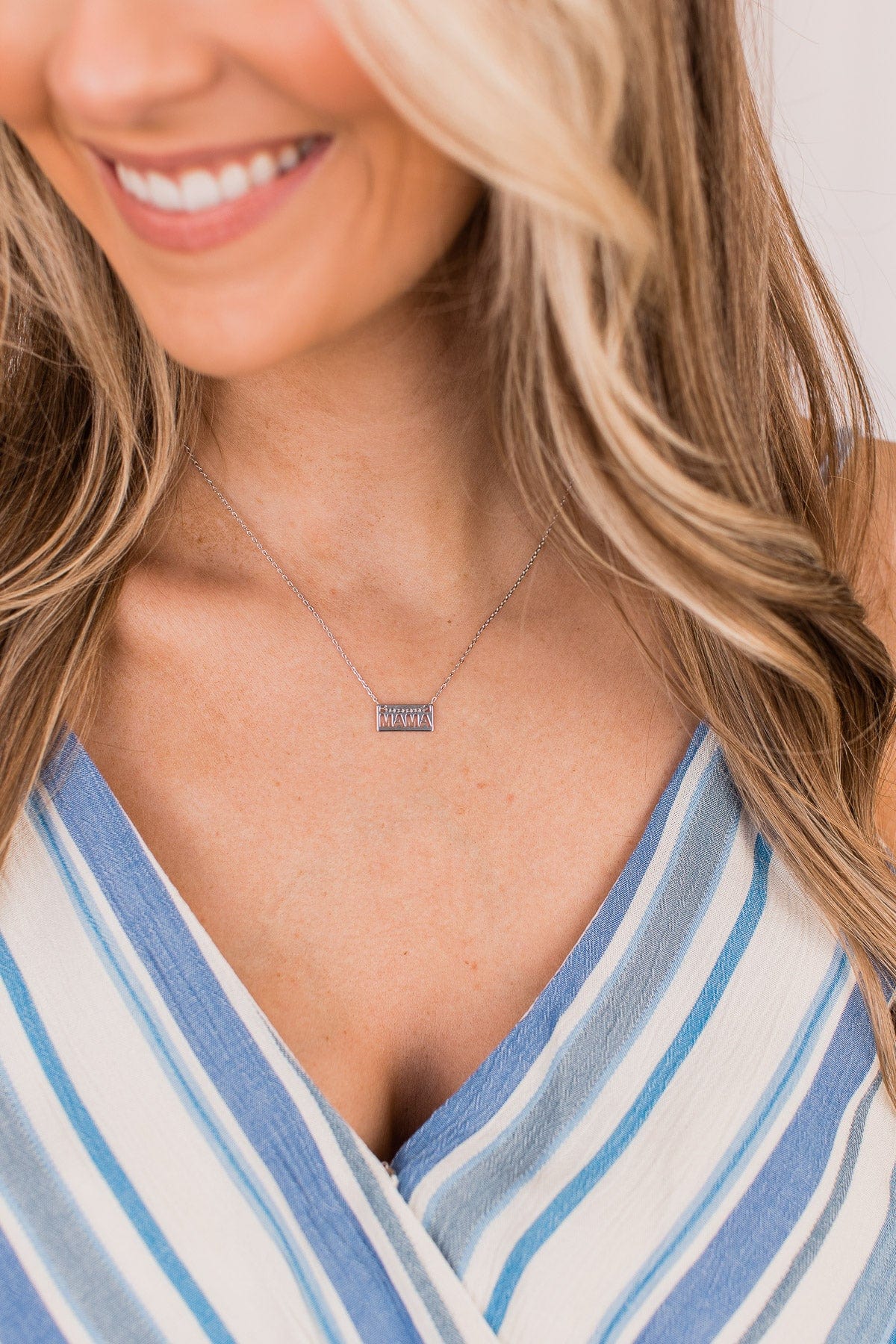 "Mama" Block Letter Chain Necklace- Silver