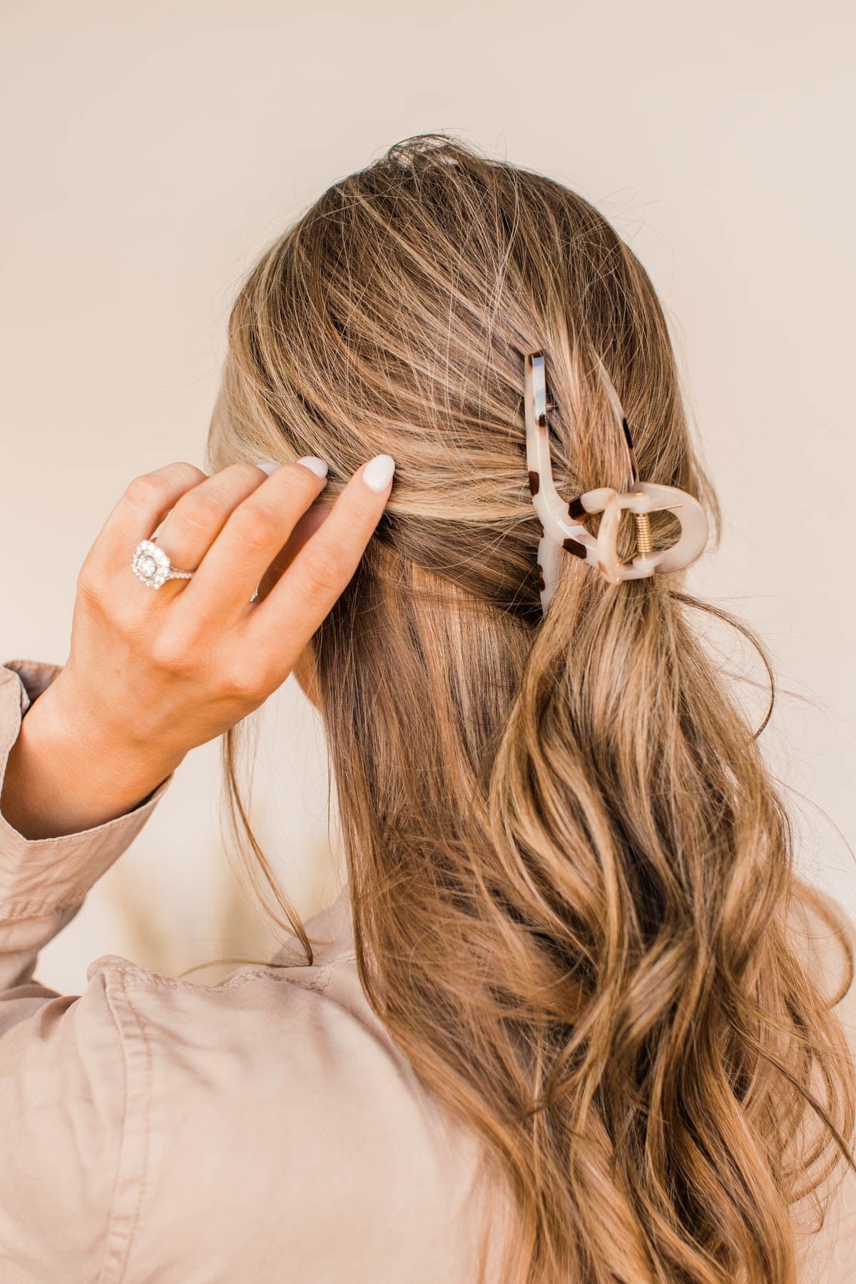 Loop Spotted Claw Hair Clip Accessory- Cream