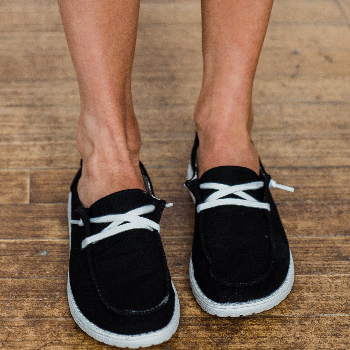 Gypsy Jazz - Women's Iris Sneaker