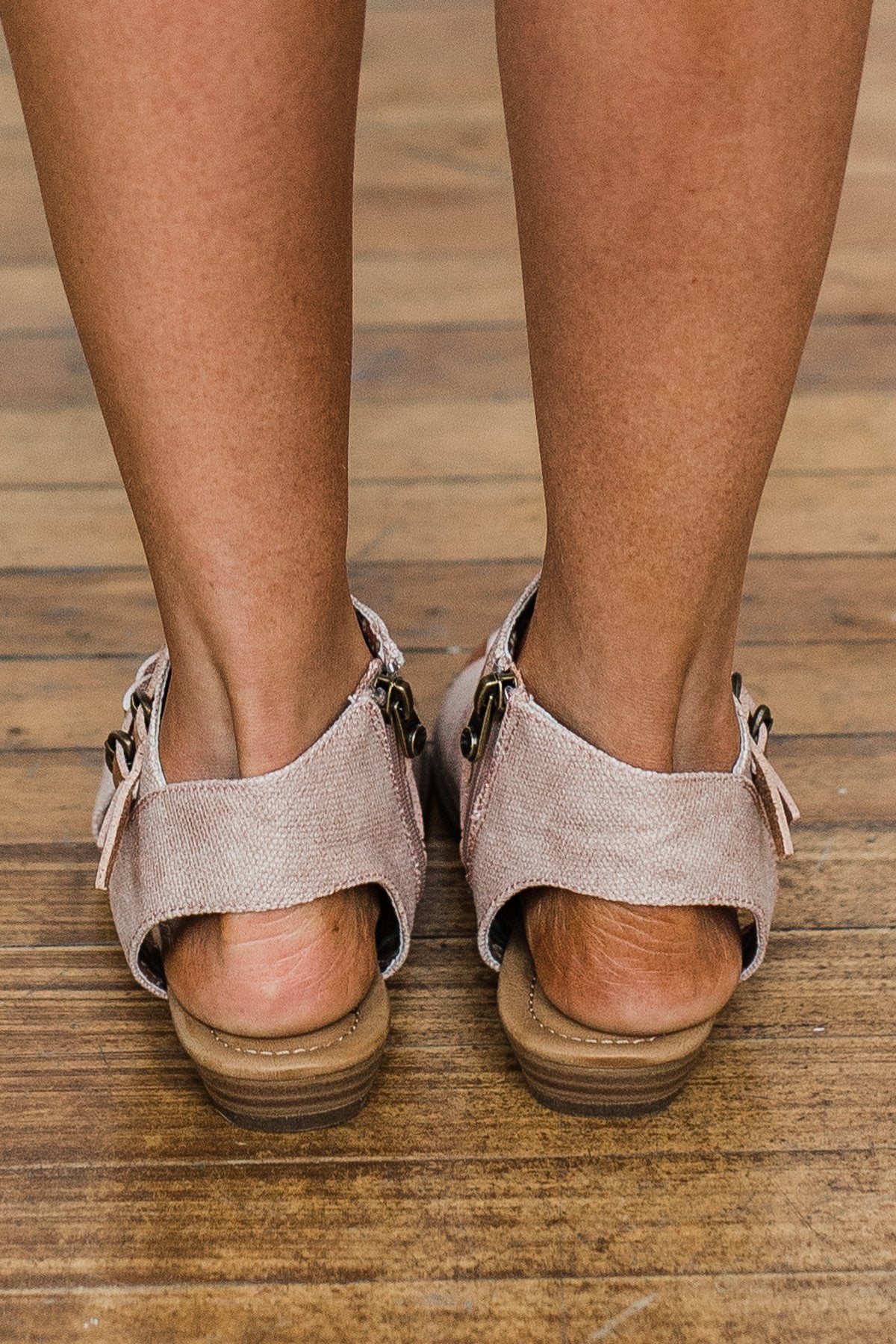 Blowfish Blumoon Sandals- Rose Gold & Blush