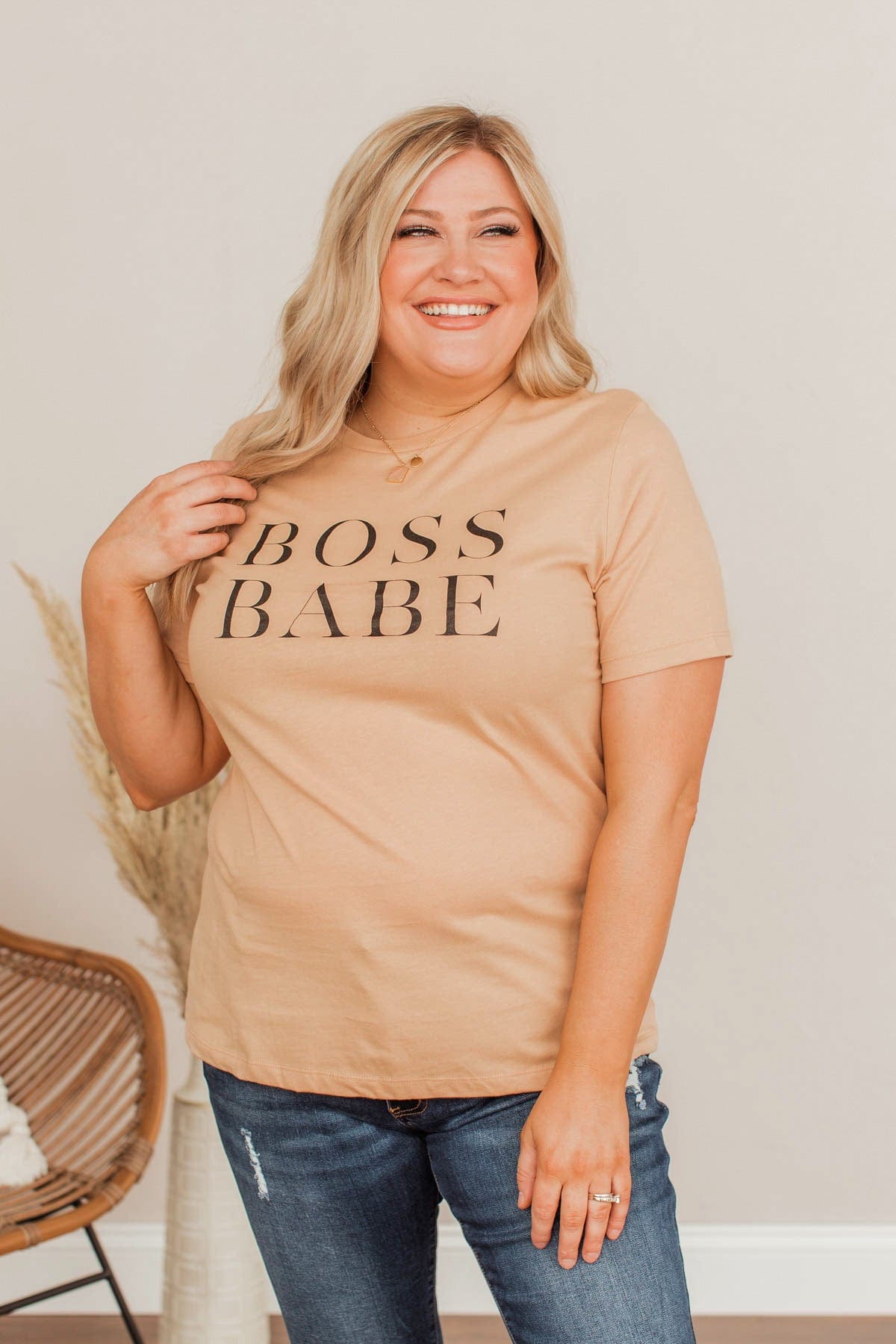 "Boss Babe" Graphic Tee- Sand