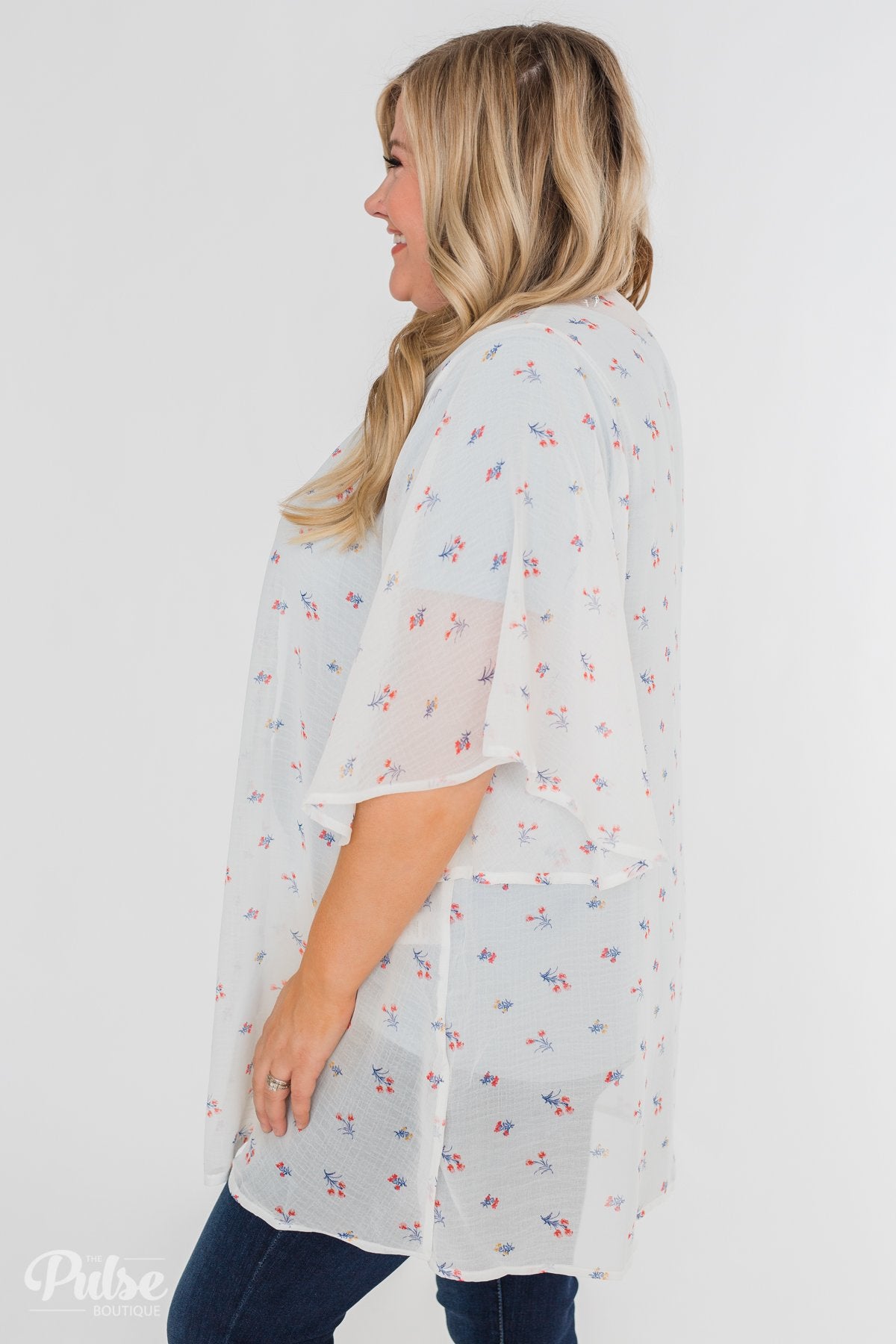 Light Spring Breeze Floral Kimono- Ivory