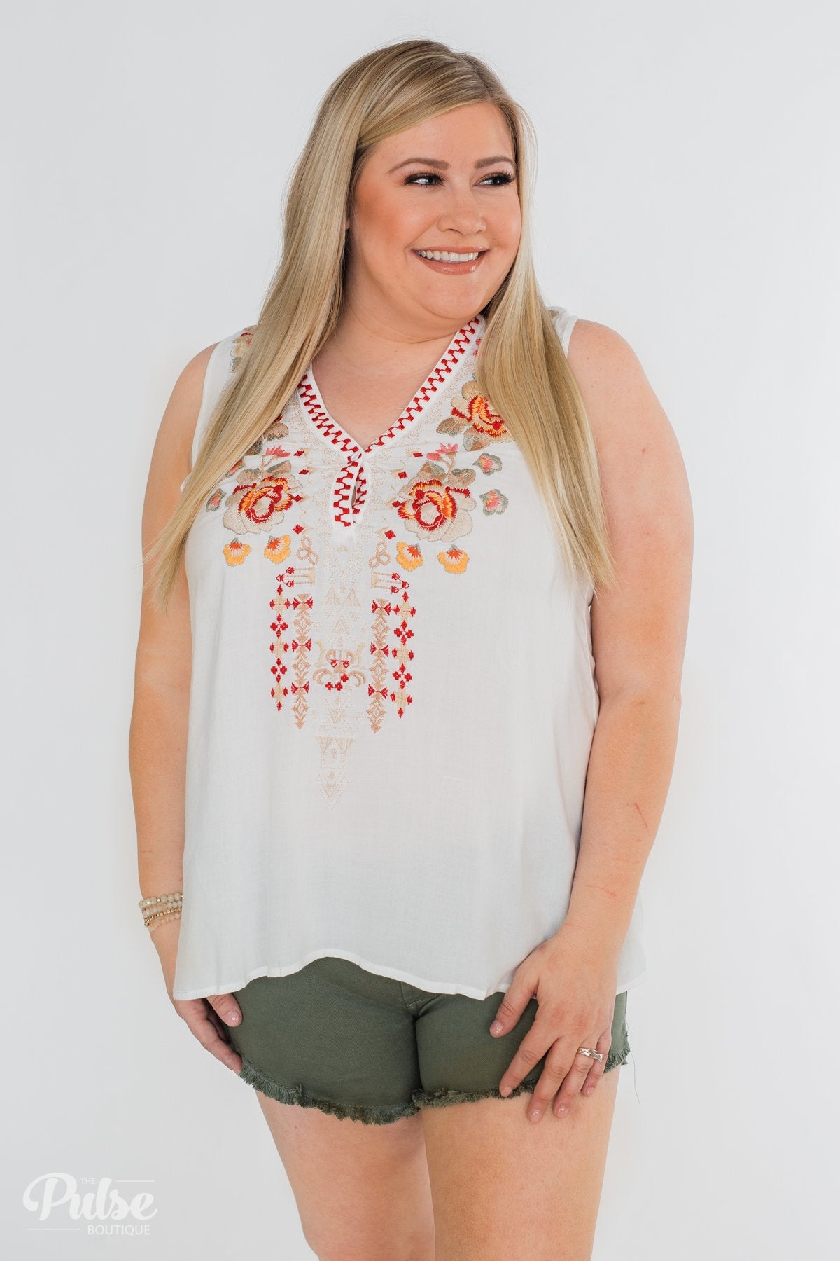 Beauty Remarks Embroider Tank Top- White