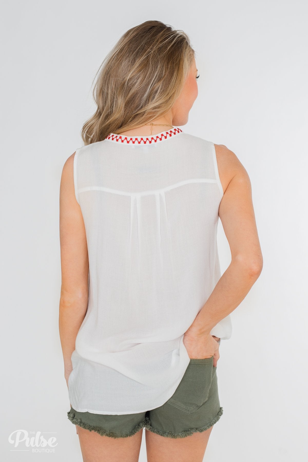 Beauty Remarks Embroider Tank Top- White