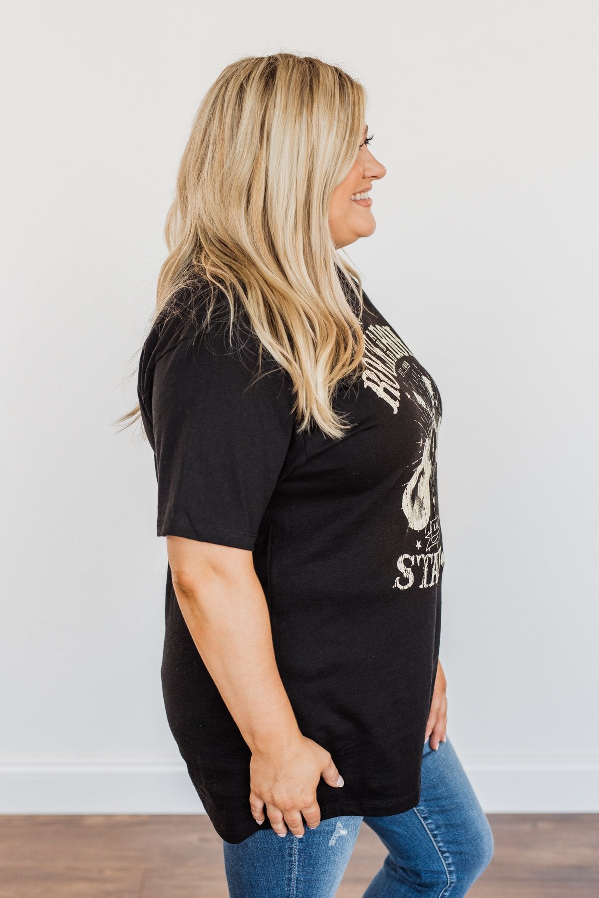 "Rock And Roll, Stay True" Graphic Top- Black
