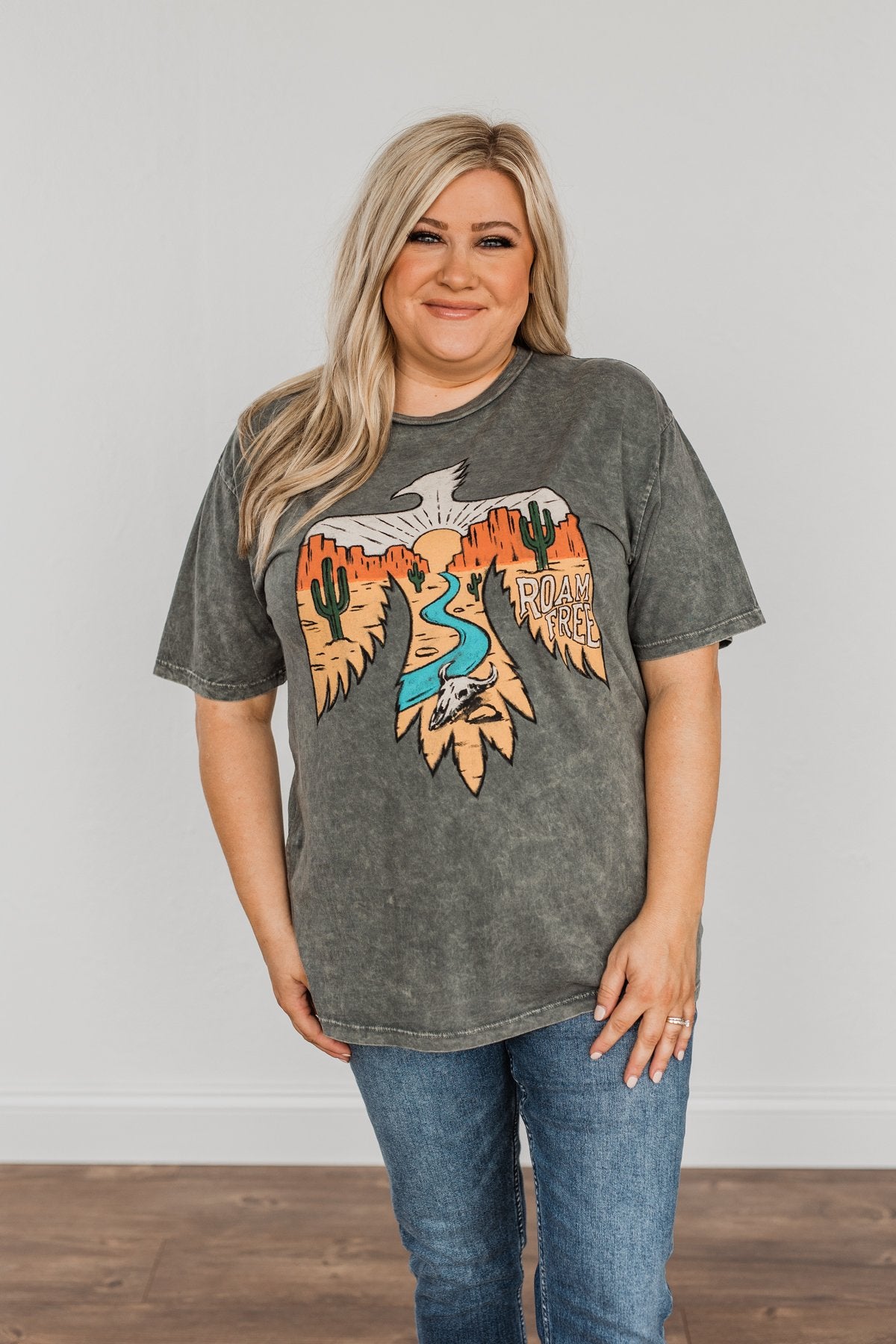 "Roam Free" Desert Bird Graphic Tee- Charcoal