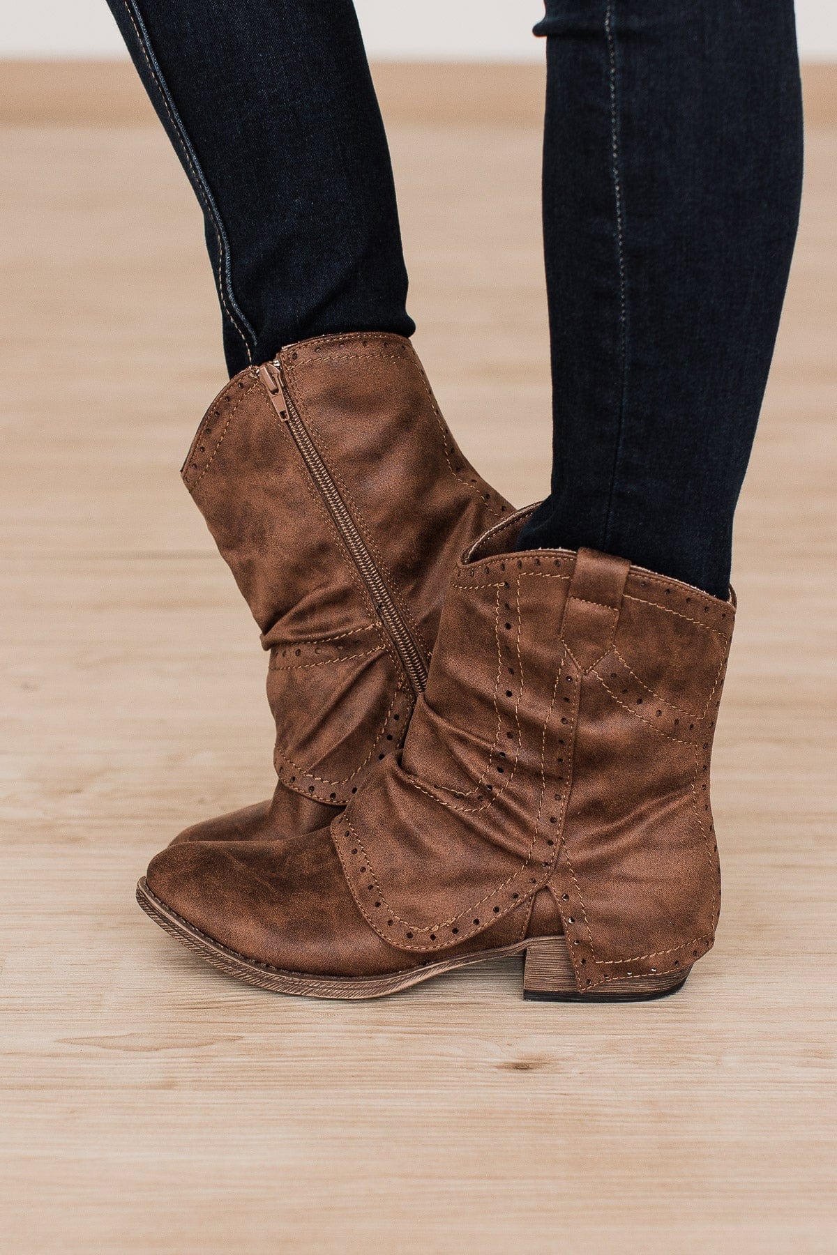 Very G B Don Boots- Tan