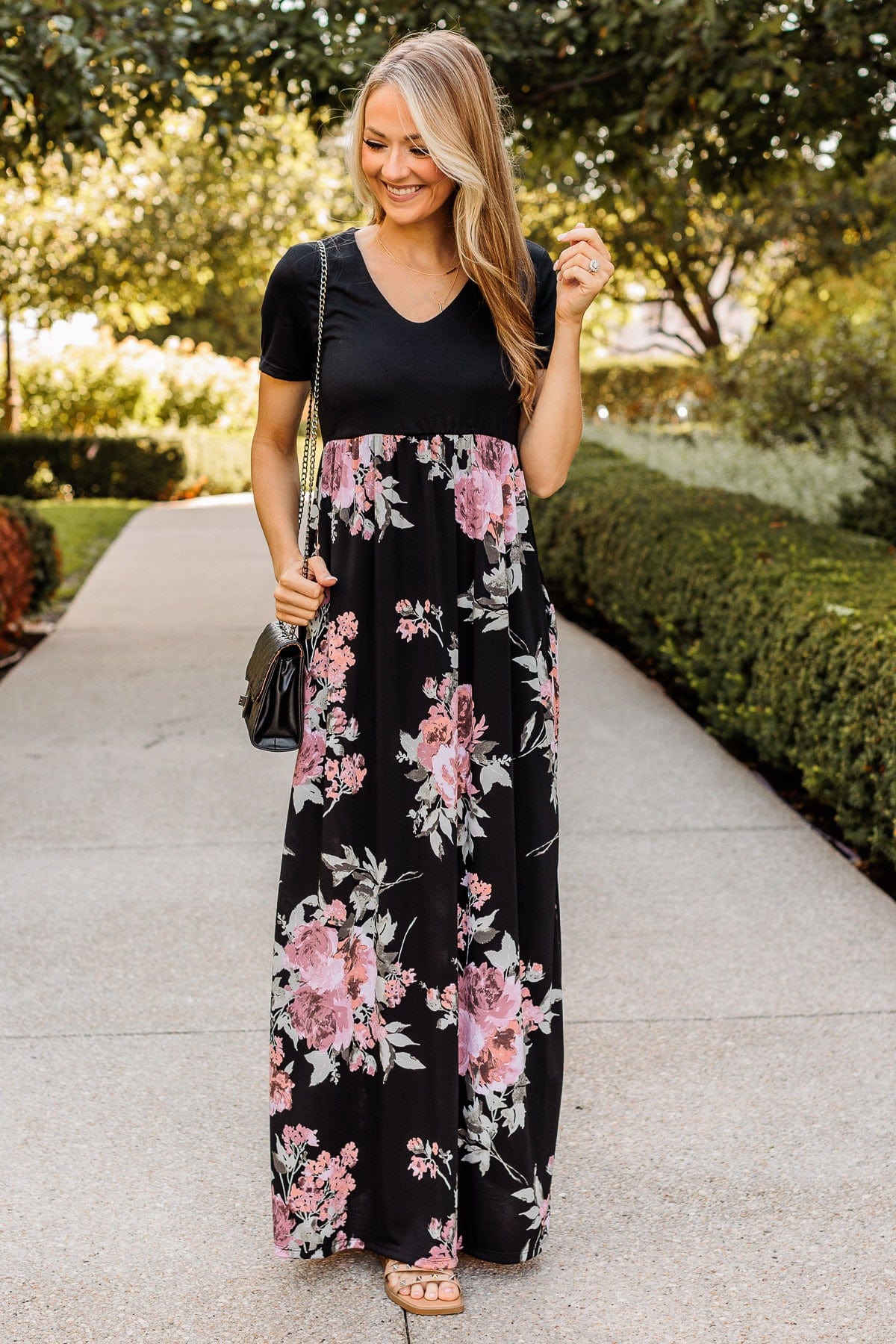 Enjoy The Now Floral Maxi Dress- Black – The Pulse Boutique
