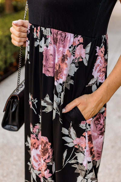 Enjoy The Now Floral Maxi Dress- Black – The Pulse Boutique