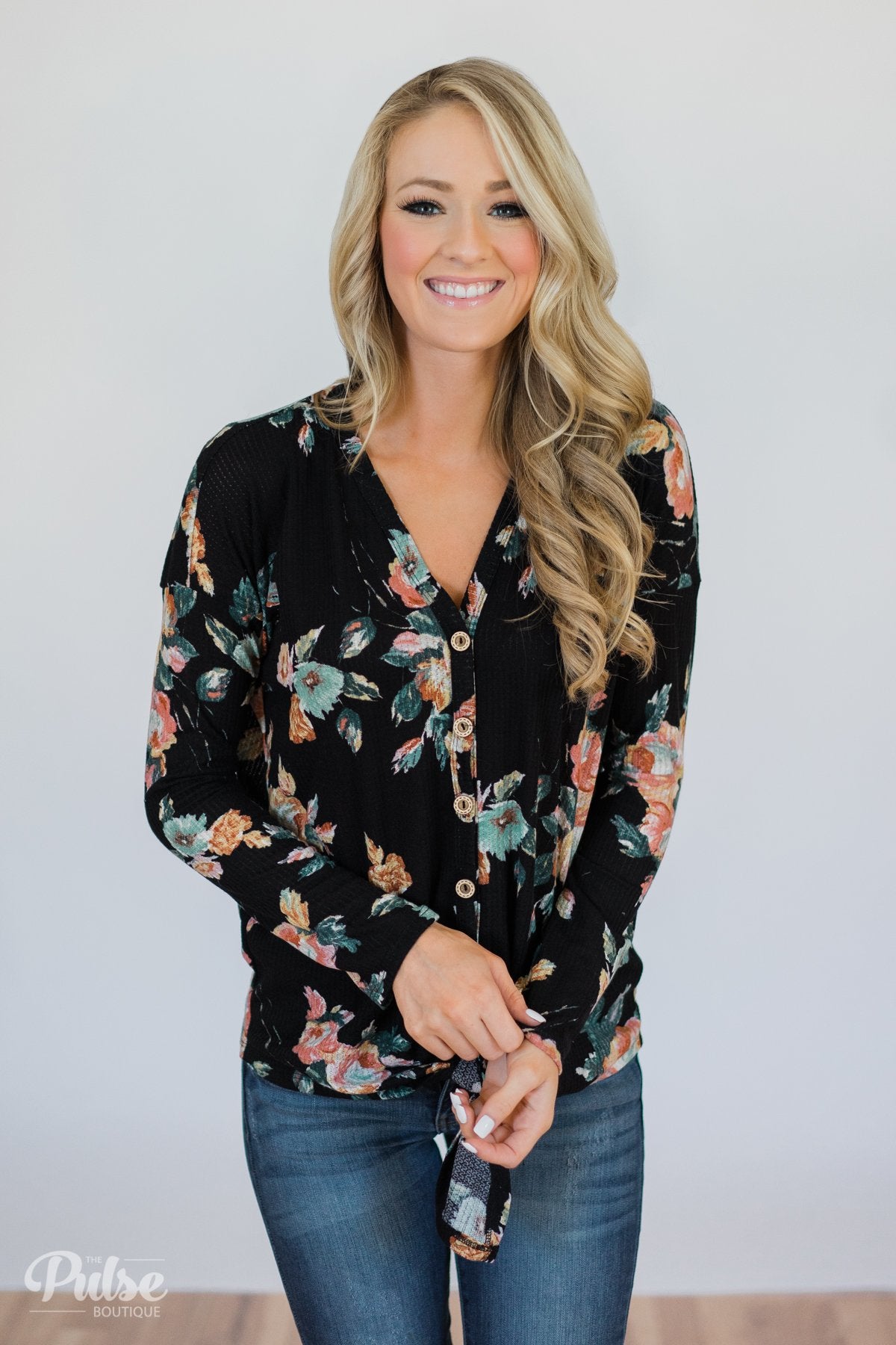 My Wish to You Floral Thermal Top- Black – The Pulse Boutique
