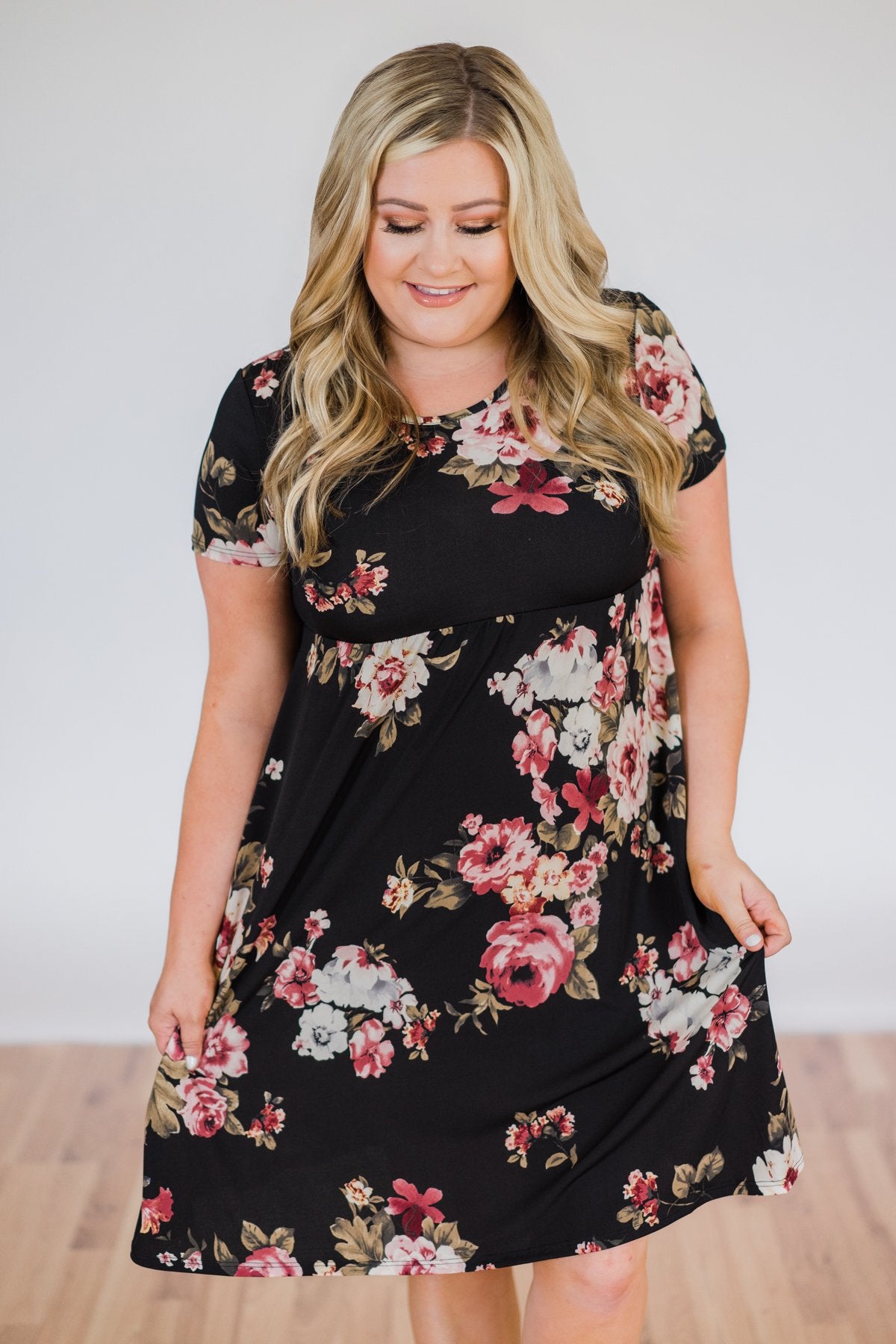 Best Is Yet To Come Floral Short Sleeve Dress- Black – The Pulse Boutique