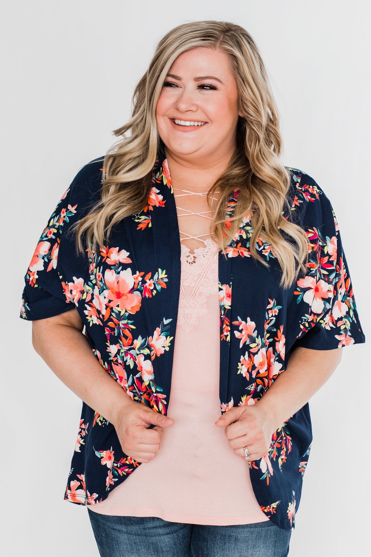 Never Been Better Floral Kimono- Navy – The Pulse Boutique